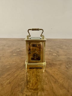 Elegant quality antique Victorian miniature carriage clock en laiton
