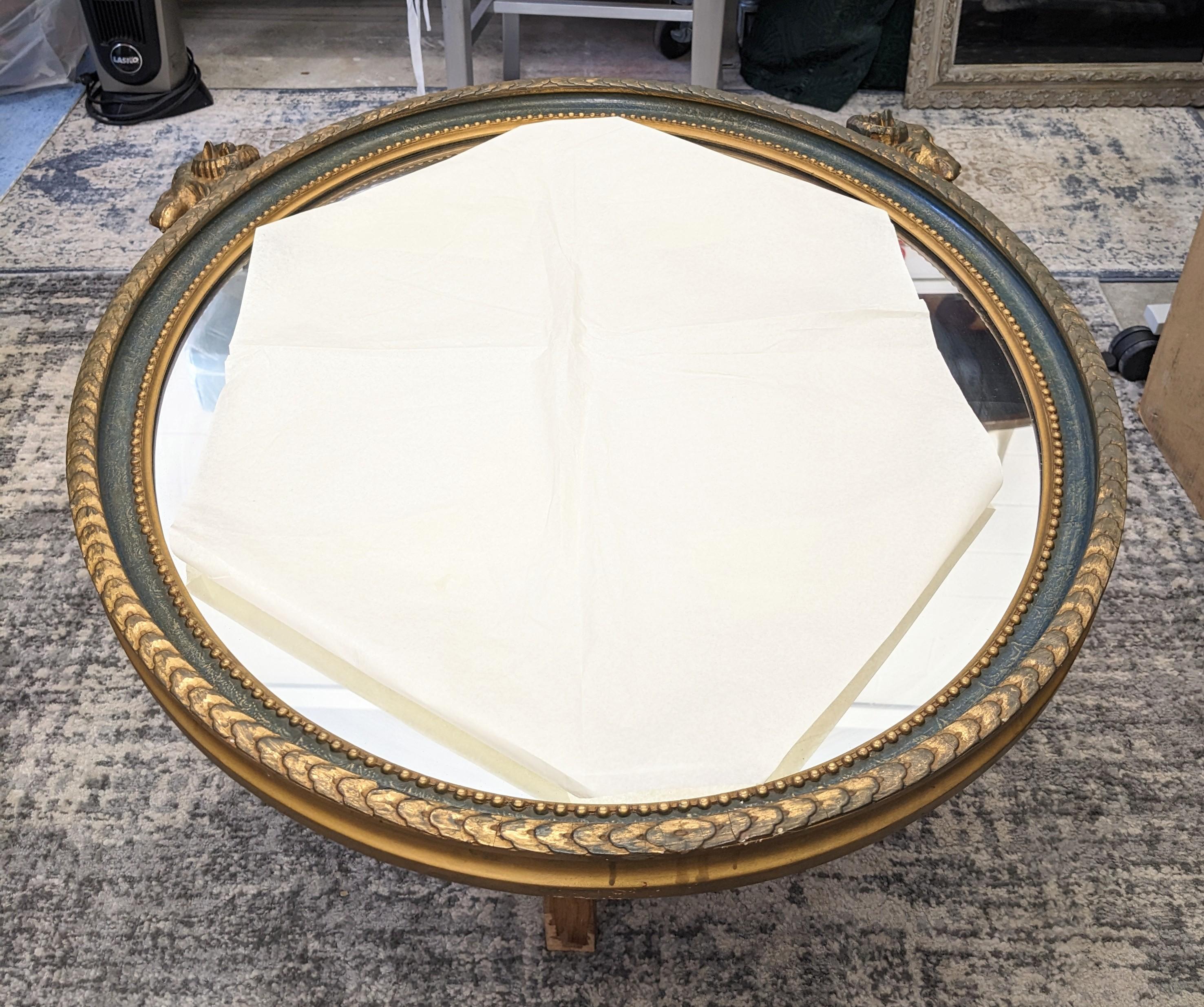 Eleganter Rams Head Neo Classical Oval Spiegel (Neoklassisches Revival)