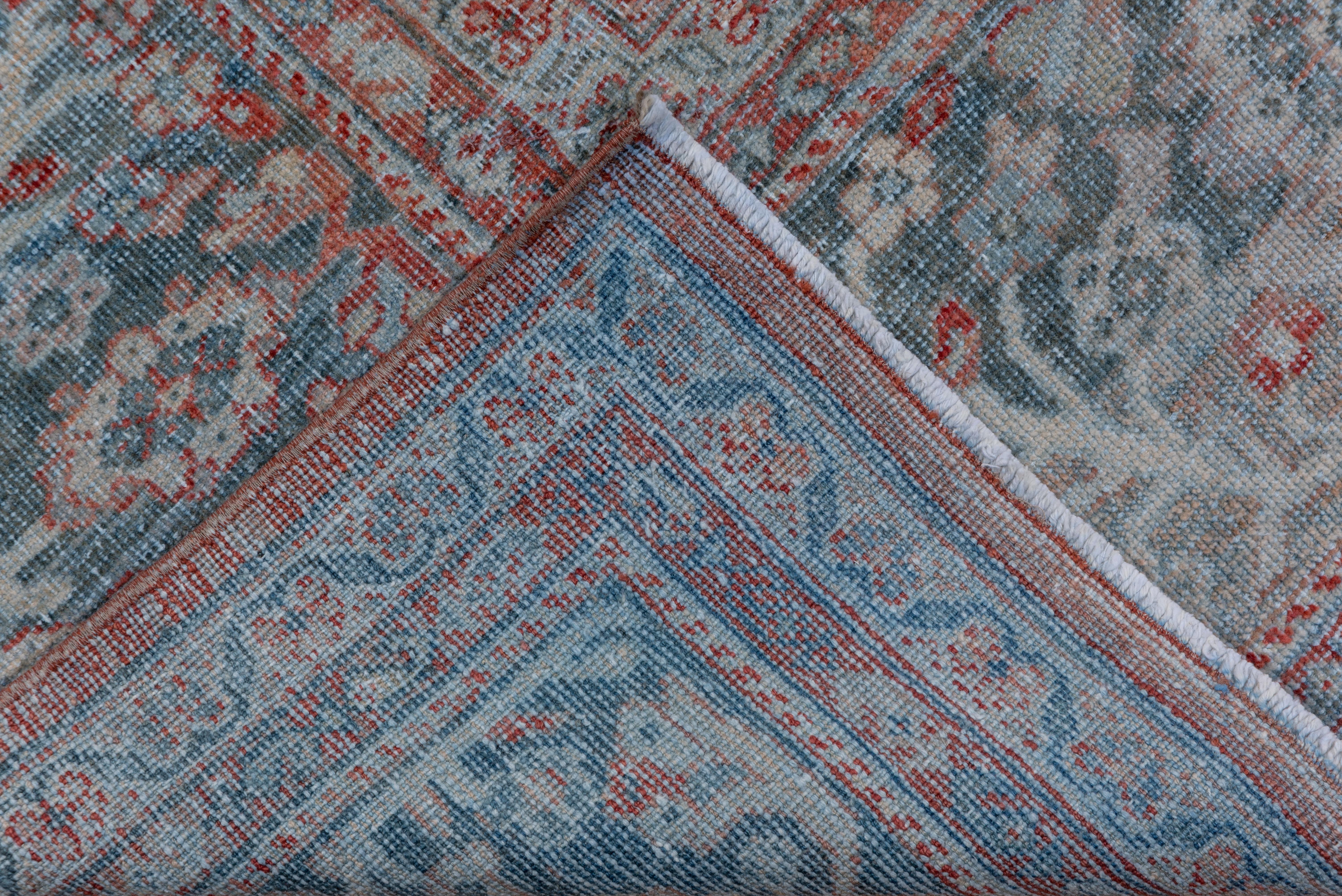 Eleganter roter antiker persischer Mahal-Teppich im Mahal-Stil, leicht bearbeitet (Handgeknüpft) im Angebot
