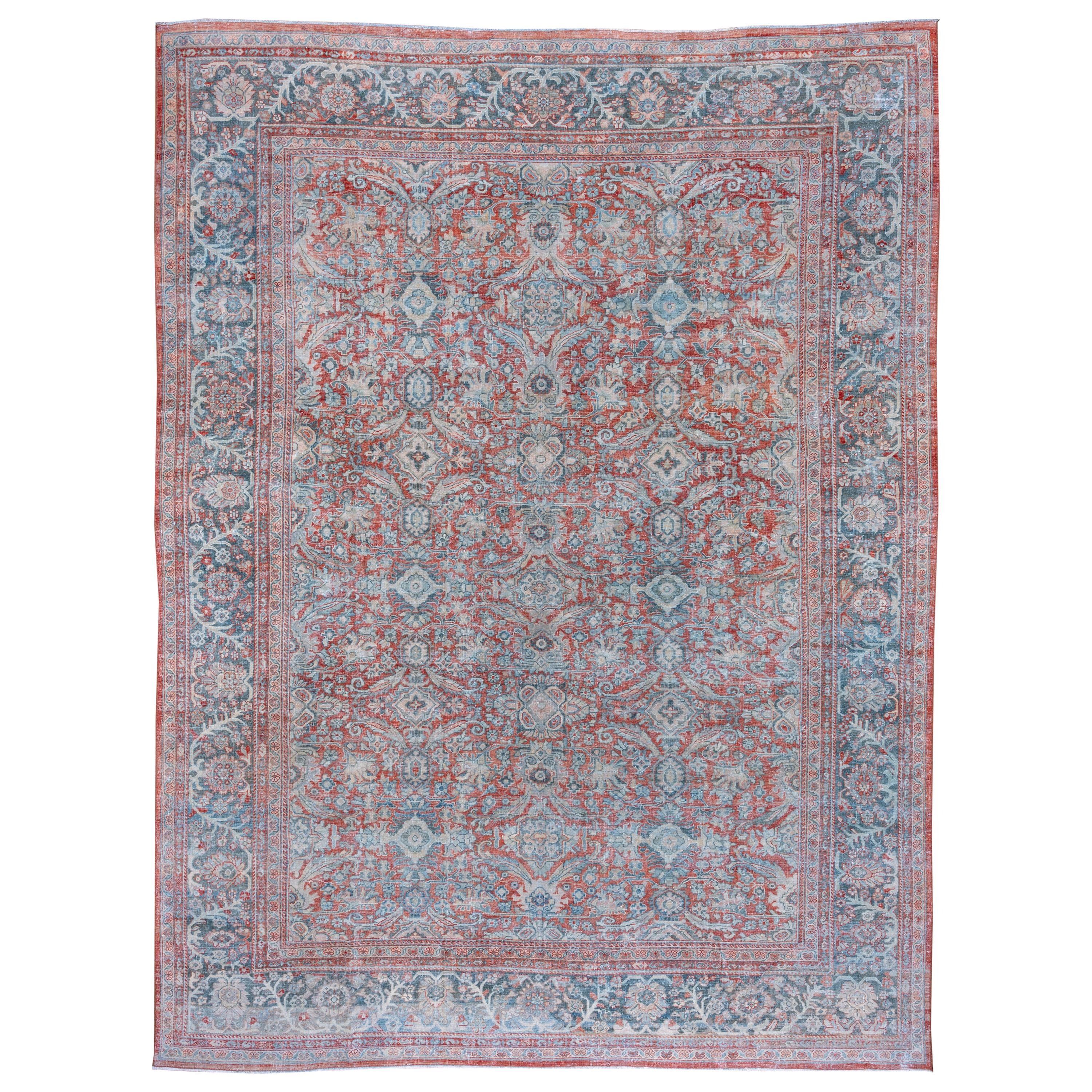 Élégant tapis persan ancien Mahal rouge, légèrement vieilli