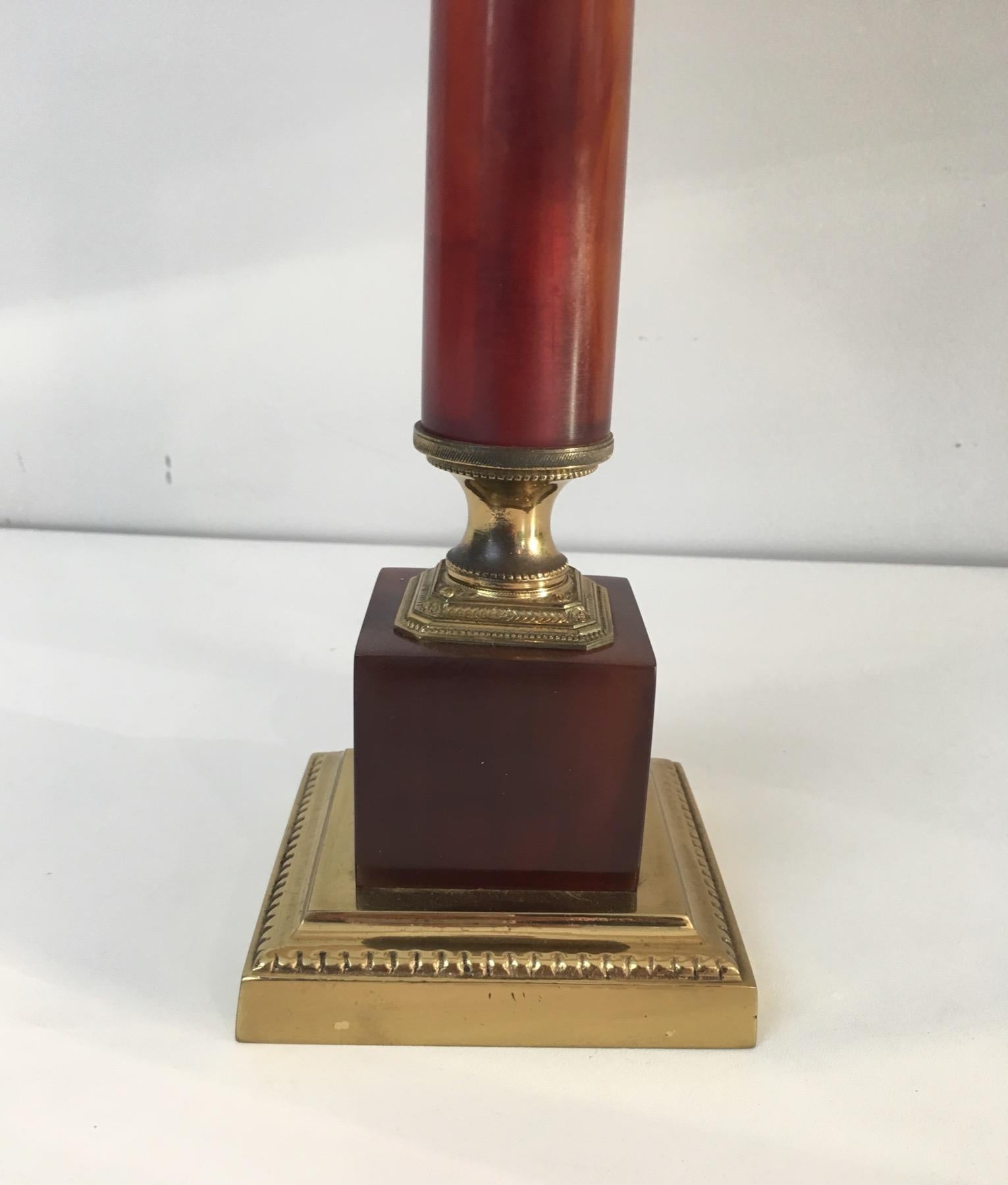 Elegant Red Celluloid and Brass Table Lamp, French, circa 1950 For Sale 3