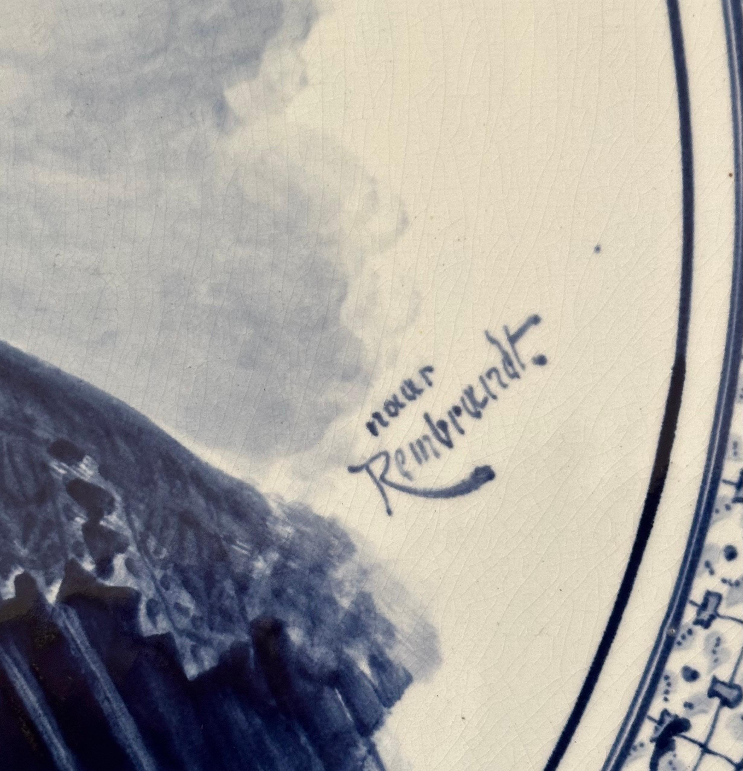 Elegante bandeja/placa de porcelana con retrato de Rembrandt de Royal Bonn Delft en venta 3