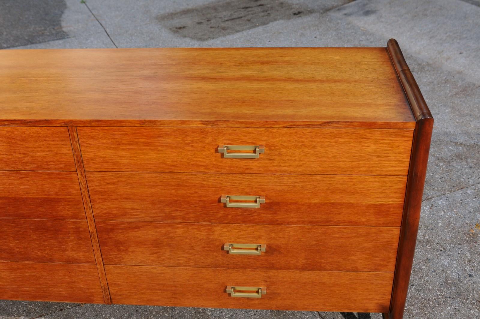 Elegante cassapanca da campagna in Oak e rattan restaurata di McGuire, circa 1970 in vendita 11