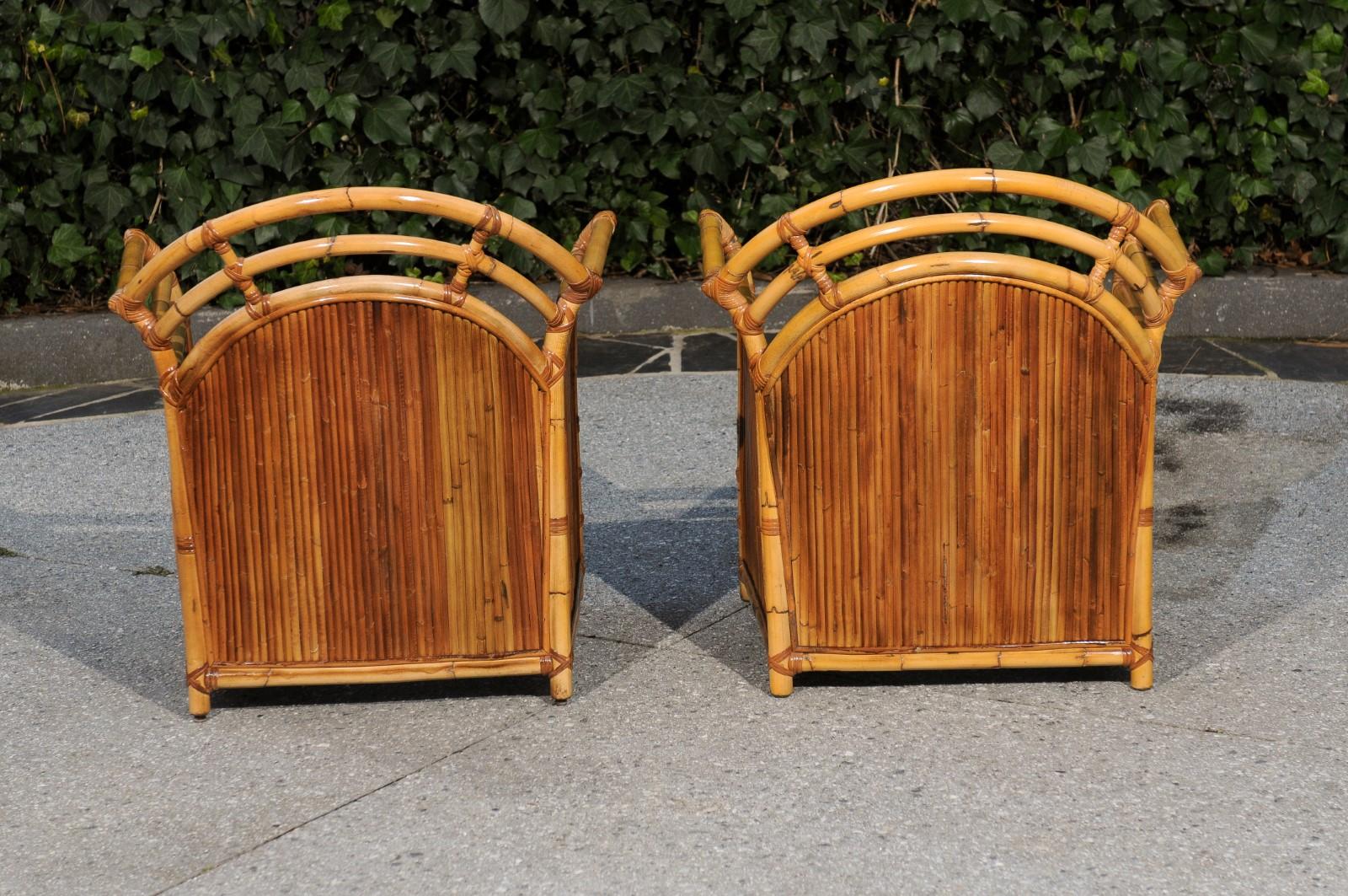 Elegant Restored Pair of Manau Club Chairs by Henry Olko, circa 1980 For Sale 4
