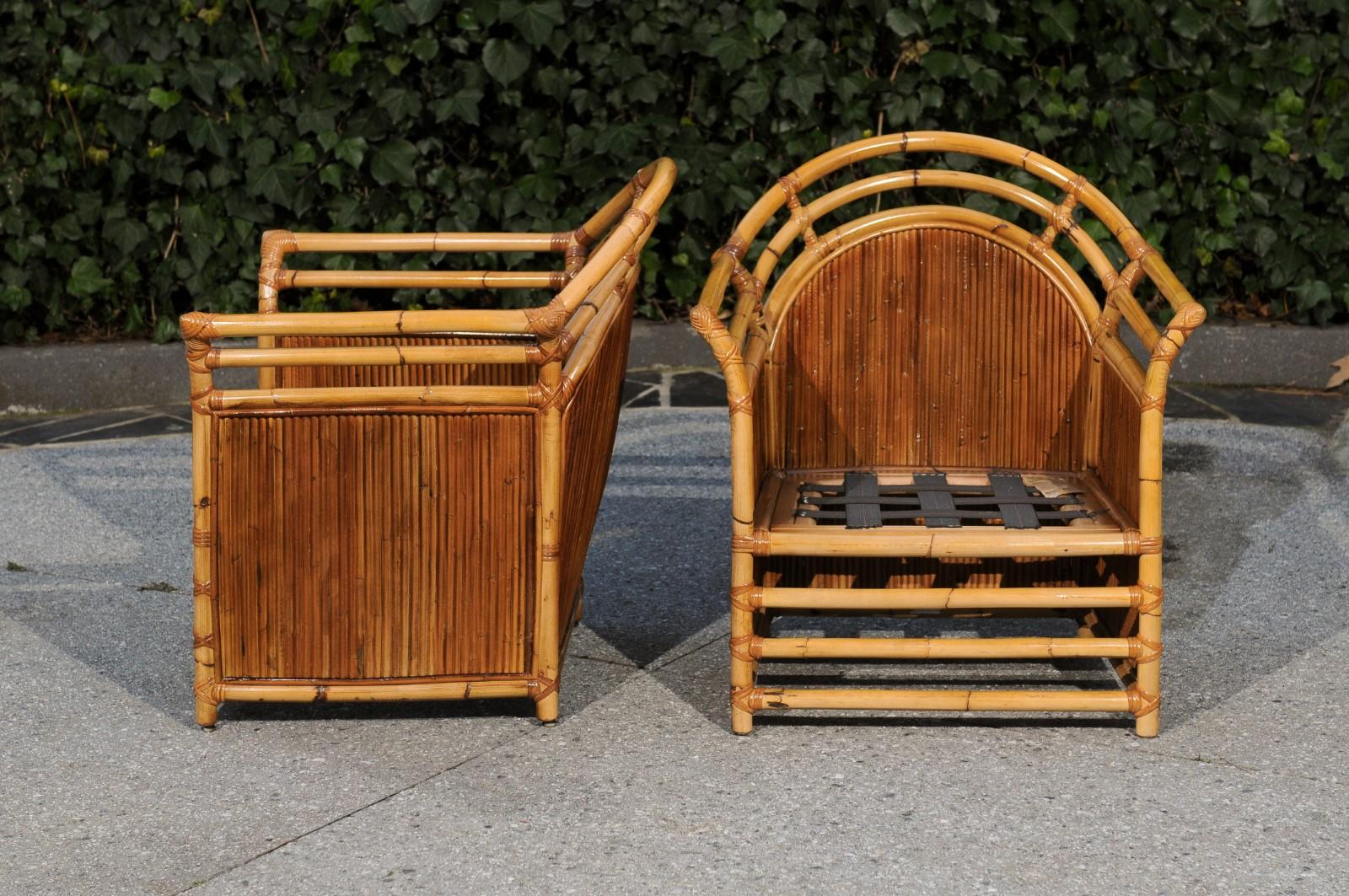 Elegant Restored Pair of Manau Club Chairs by Henry Olko, circa 1980 For Sale 7