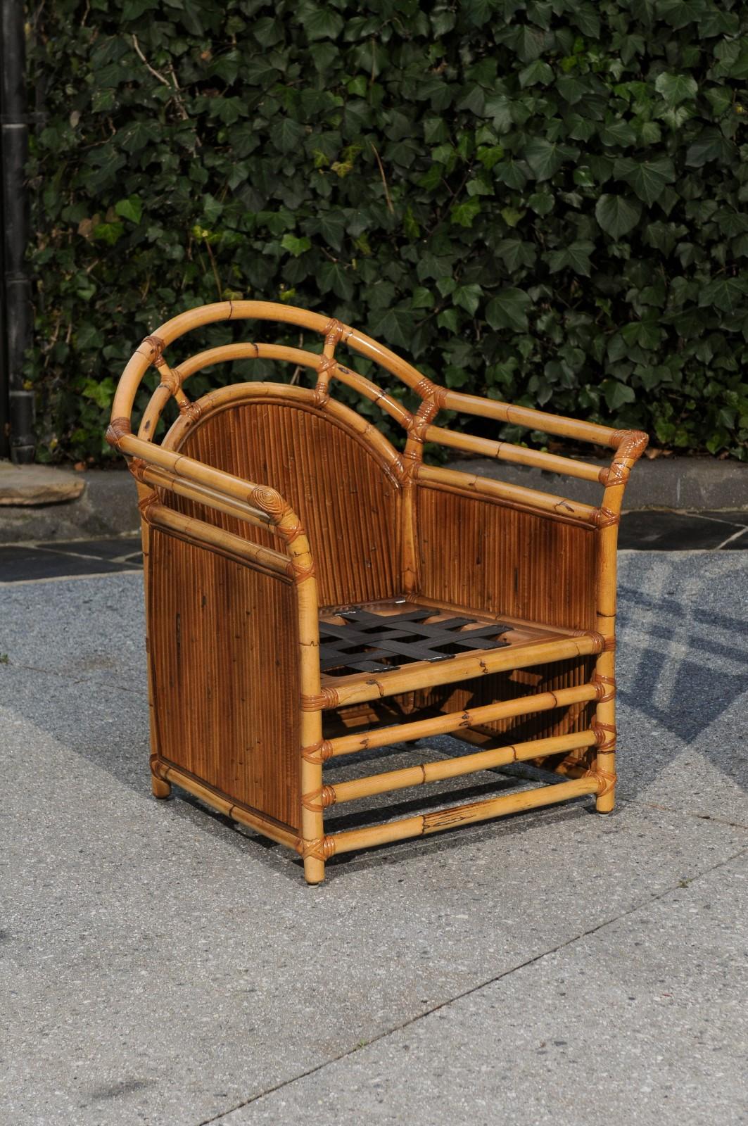 Américain Elegance restaurée d'une paire de fauteuils club Manau par Henry Olko, vers 1980 en vente