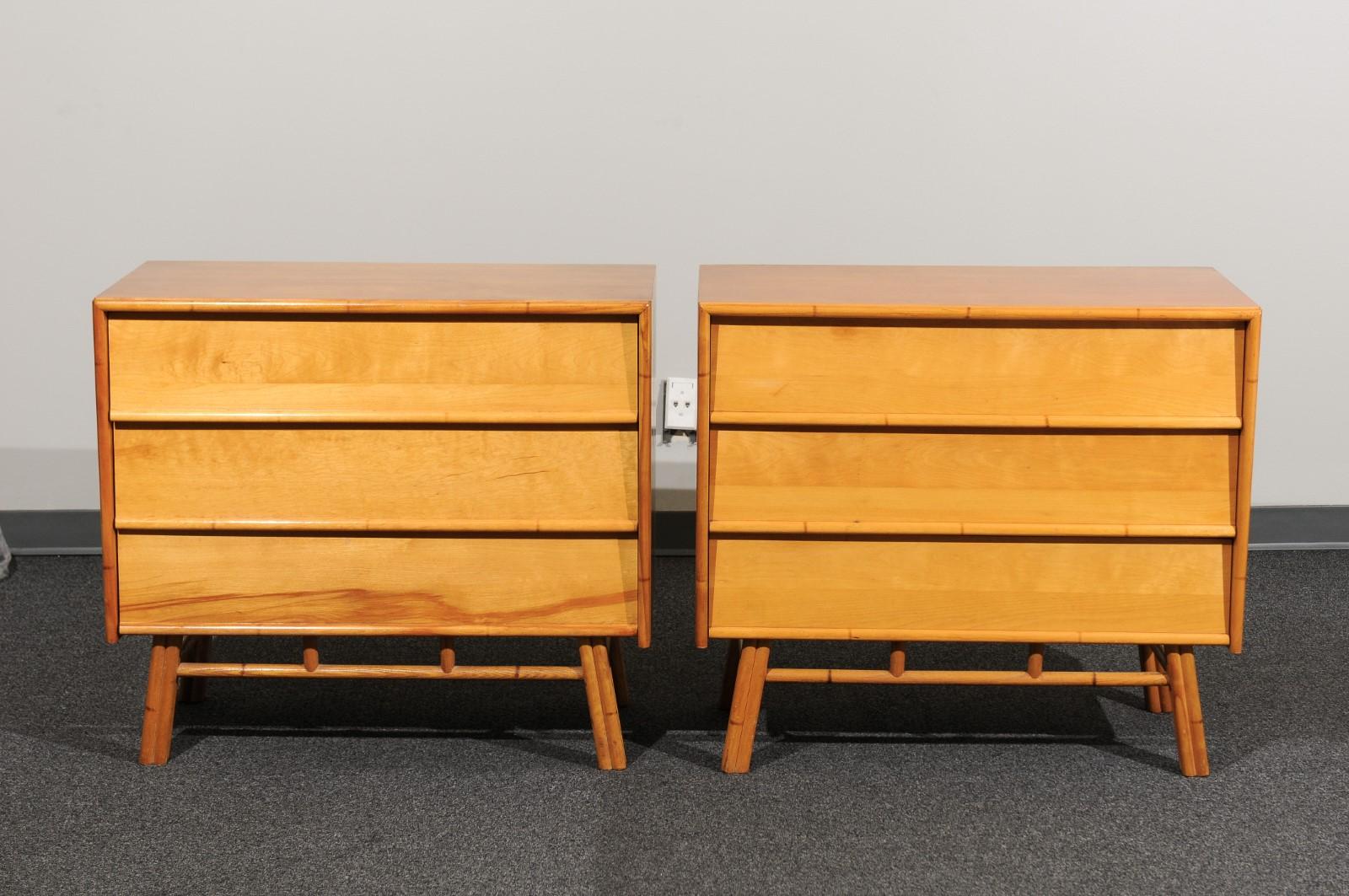 American Elegant Restored Pair of Modern Maple Chests by John Stuart, circa 1950 For Sale