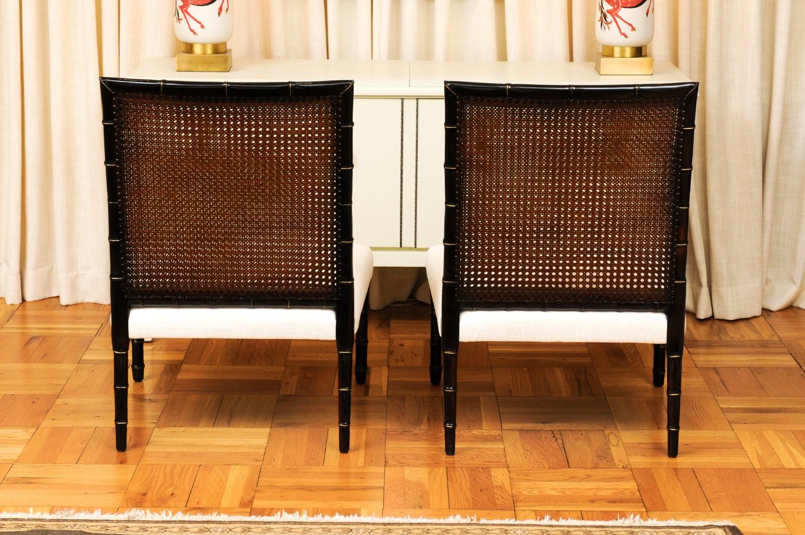 Ensemble élégant et restauré de 4 fauteuils de salon en rotin à dossier double face en vente 3
