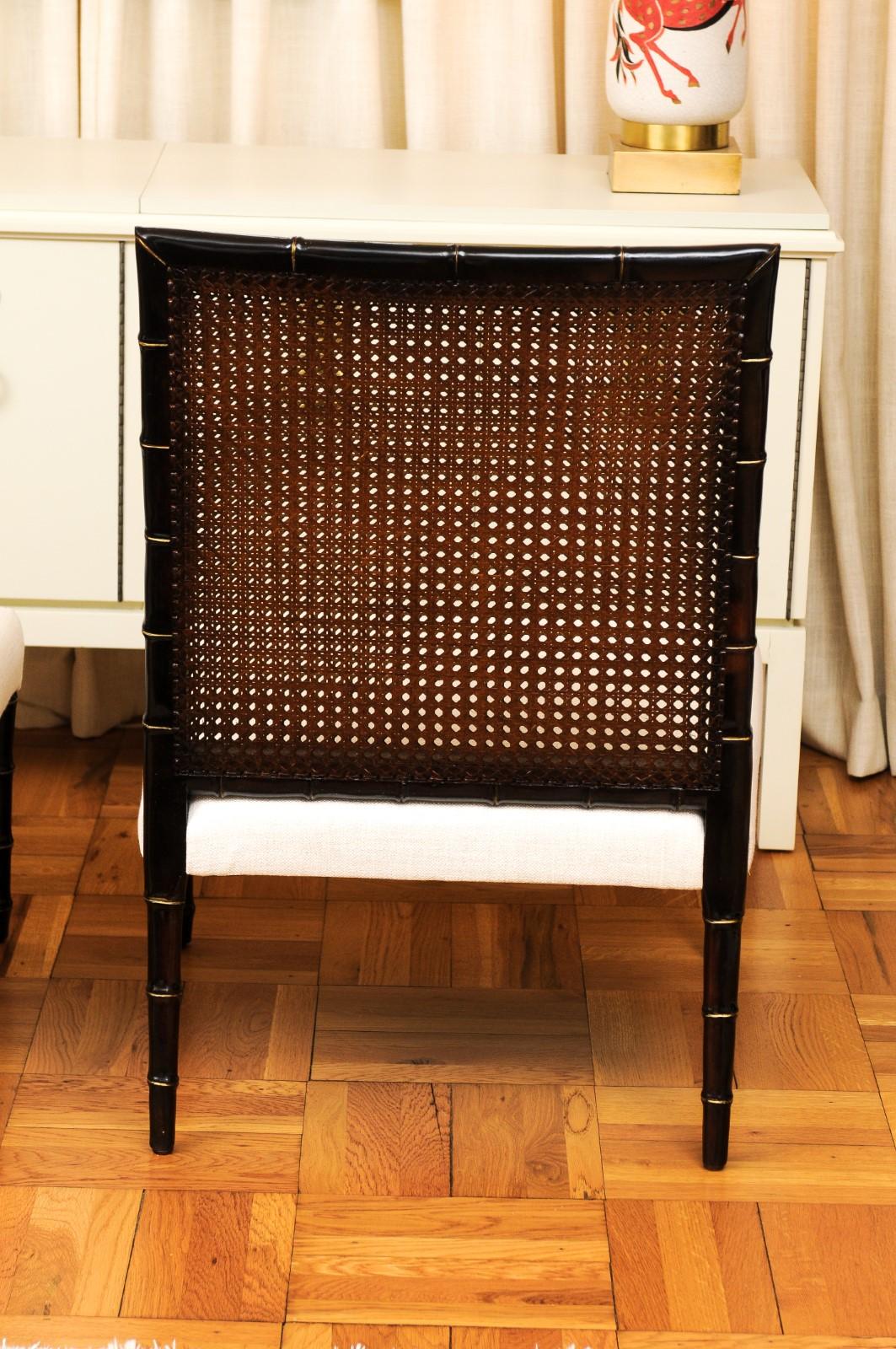 Ensemble élégant et restauré de 4 fauteuils de salon en rotin à dossier double face en vente 8