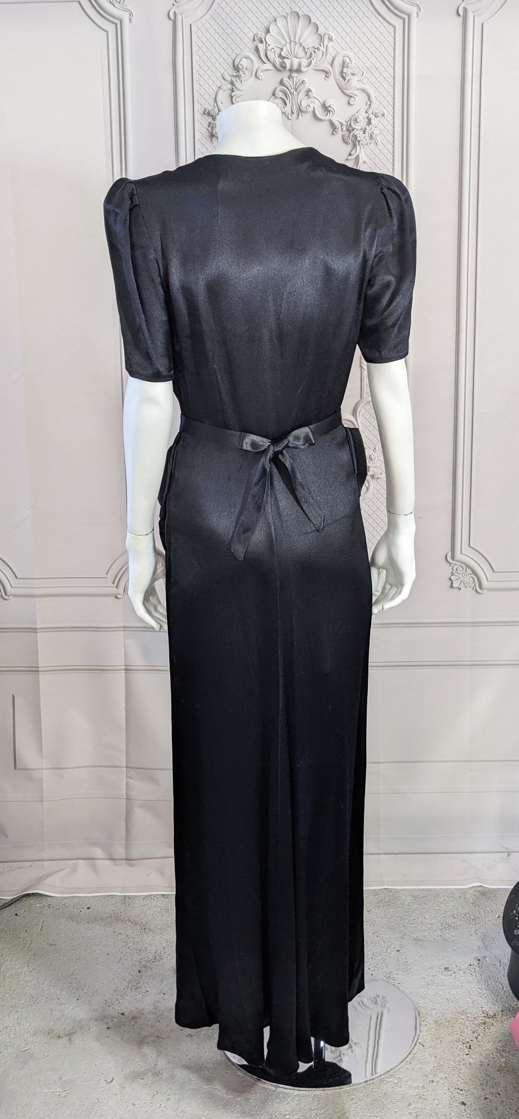 Elegant Retro Satin Glamour Gown For Sale 4