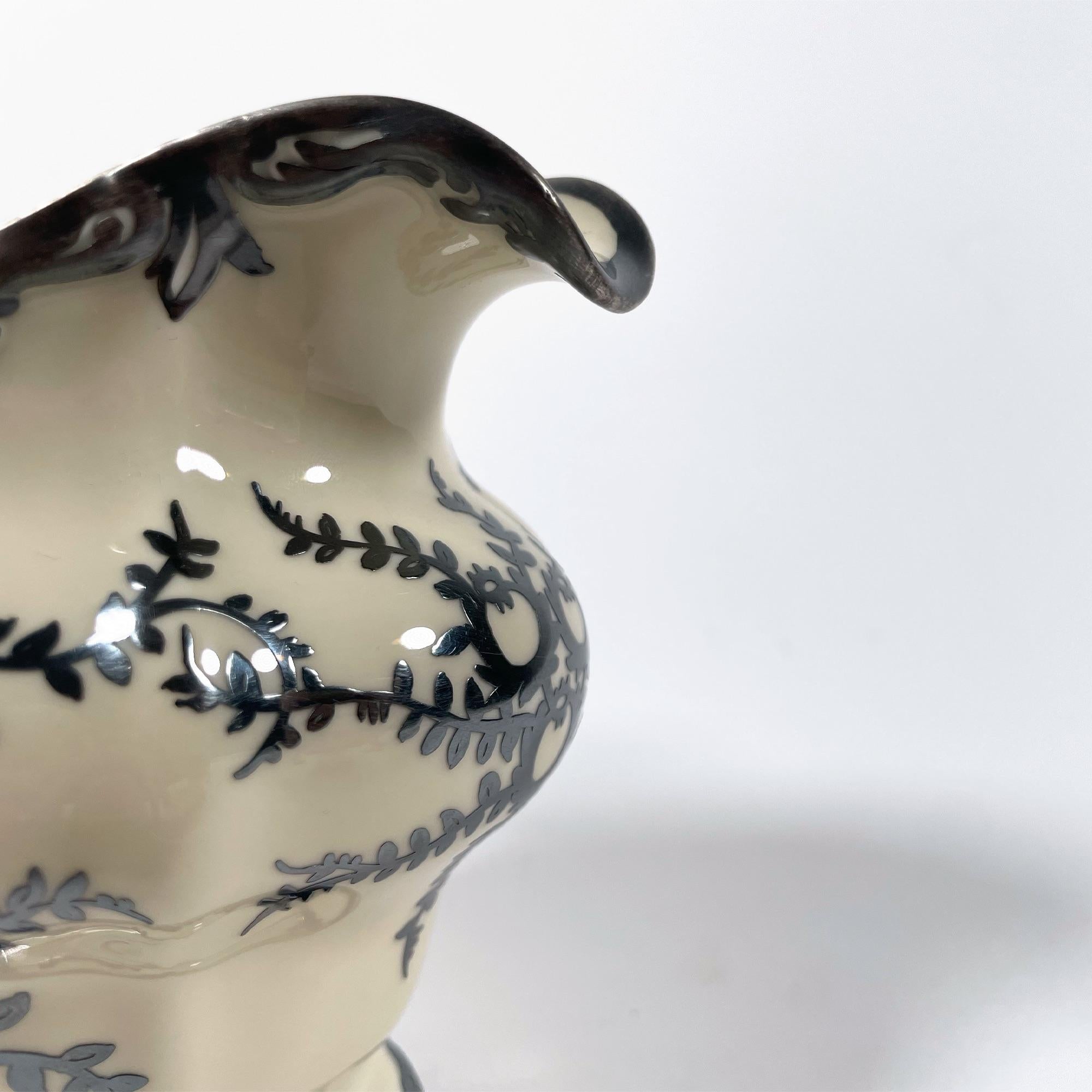 20ième siècle Élégant sucrier et cruche à lait Rosenthal Pompadour, années 1940 en vente