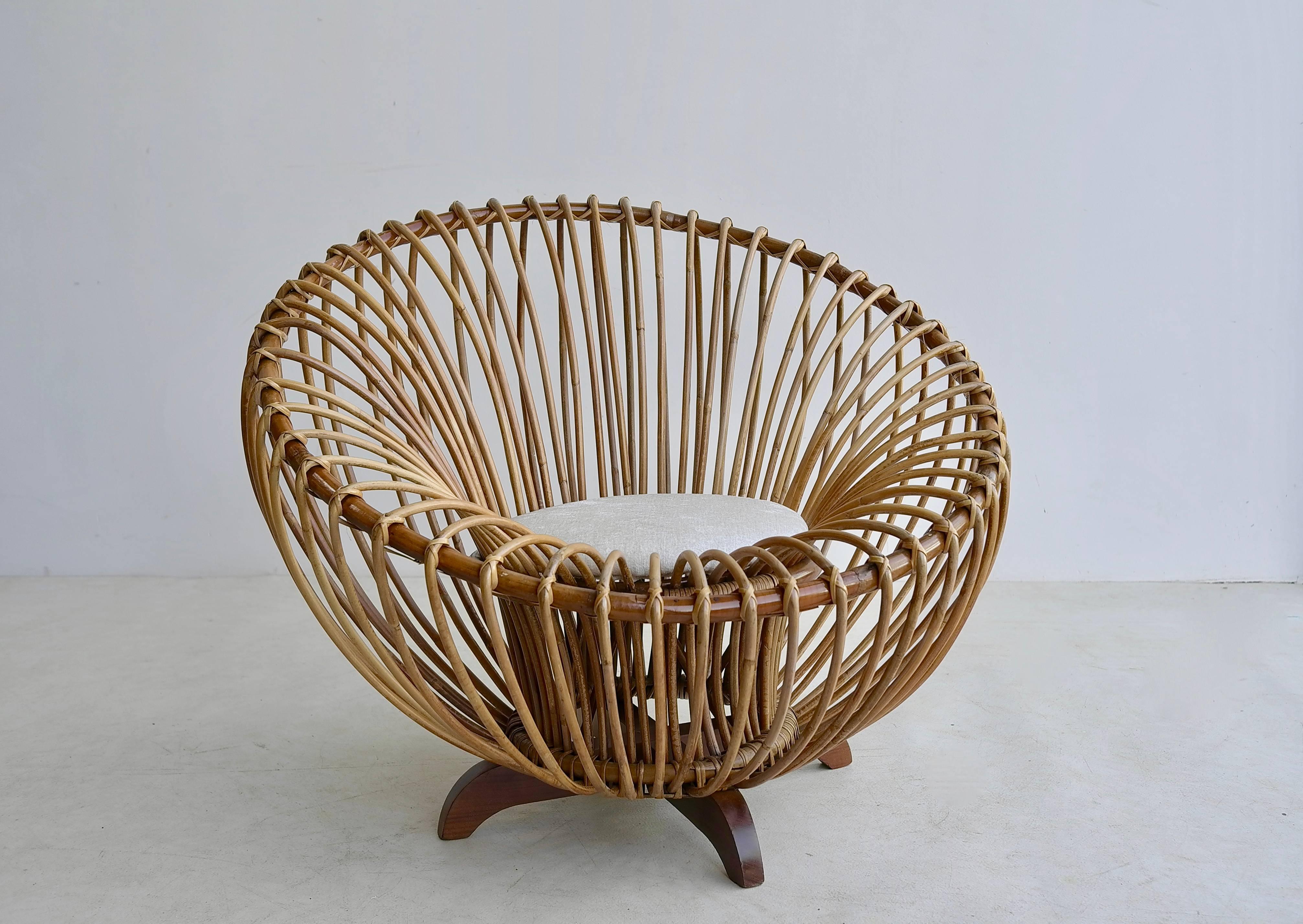 circular bamboo chair