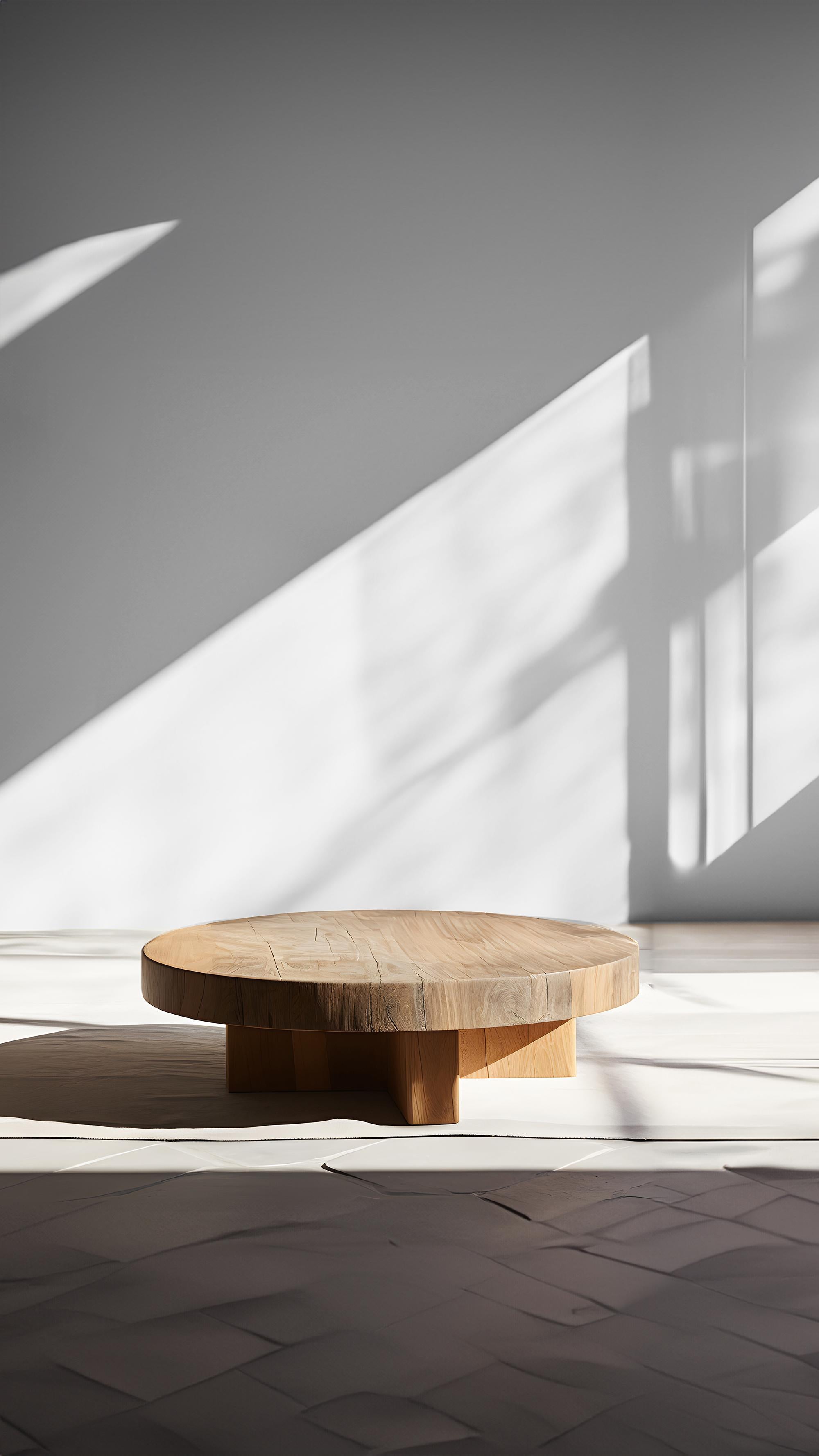 Contemporary Elegant Round Coffee Table - Understated Design Fundamenta 44 by NONO For Sale
