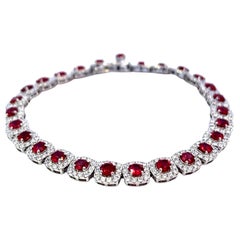 Elegantes Rubin- und Diamantarmband