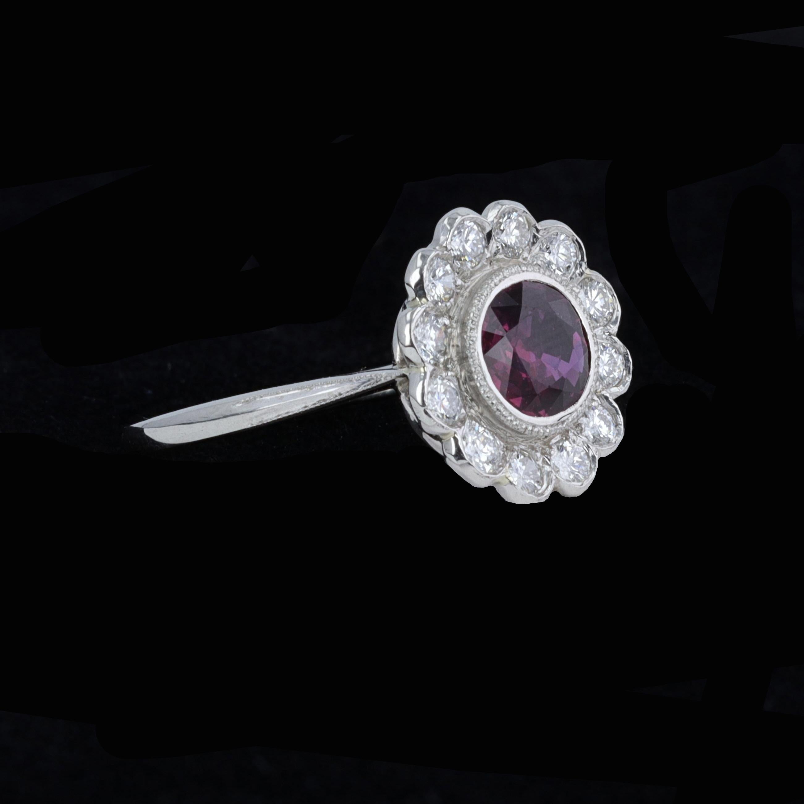 Elegant Ruby and Diamond Flower Ring In Good Condition For Sale In NEW ORLEANS, LA
