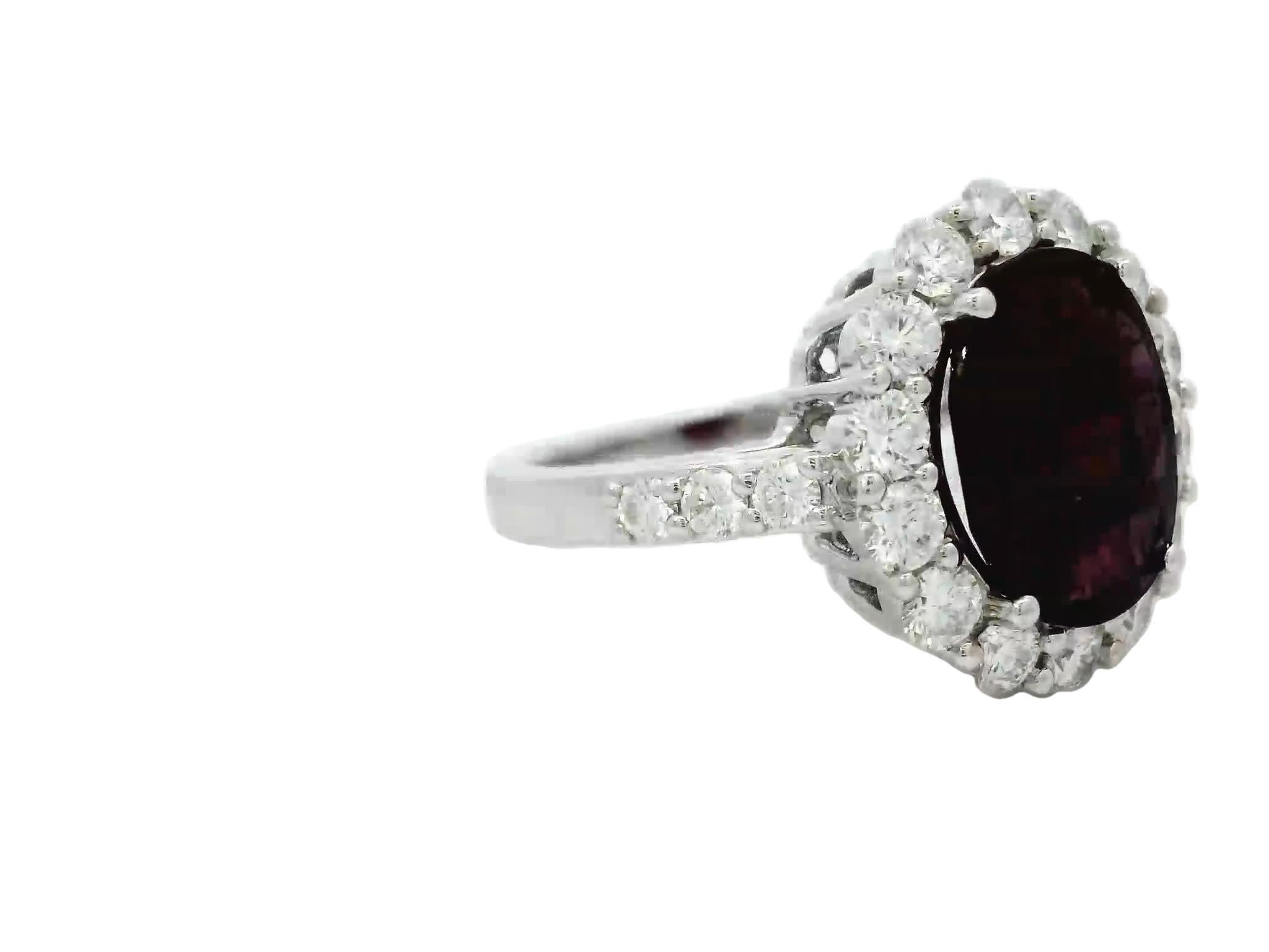 Ring mit elegantem Rubin und Diamant im Zustand „Neu“ im Angebot in Great Neck Plaza, NY