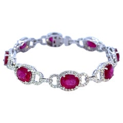 Elegante pulsera de rubíes