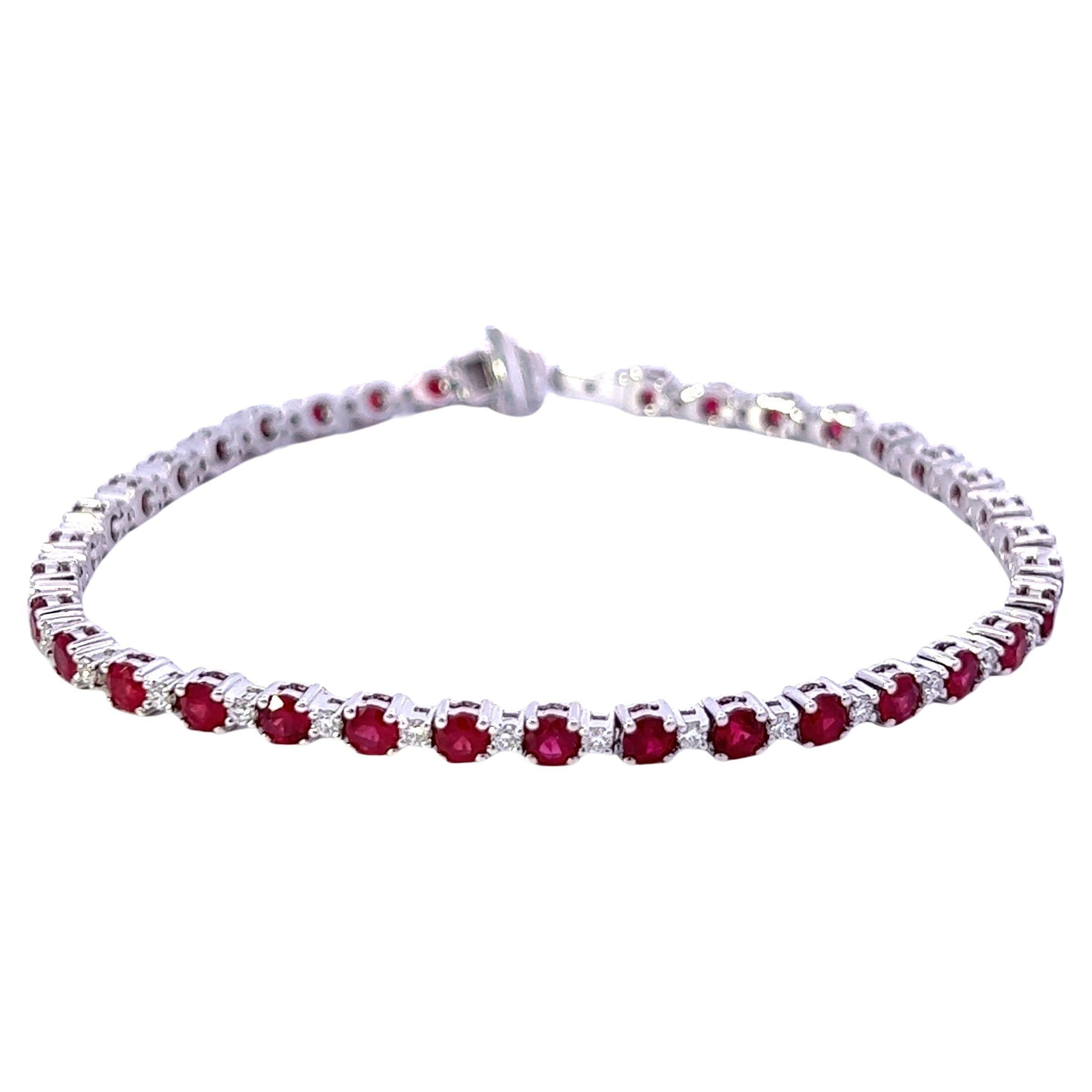 Elegante pulsera de rubíes