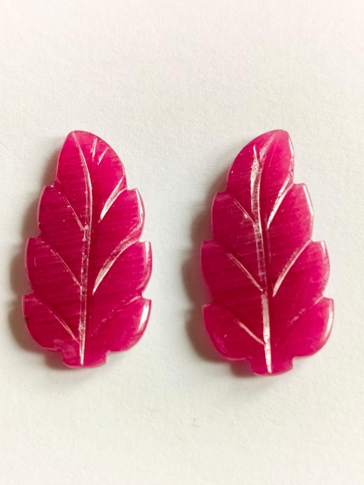 Art Deco Elegant 21.75 Carat Ruby Carving Leaf Shape Pair Loose Gemstone  For Sale