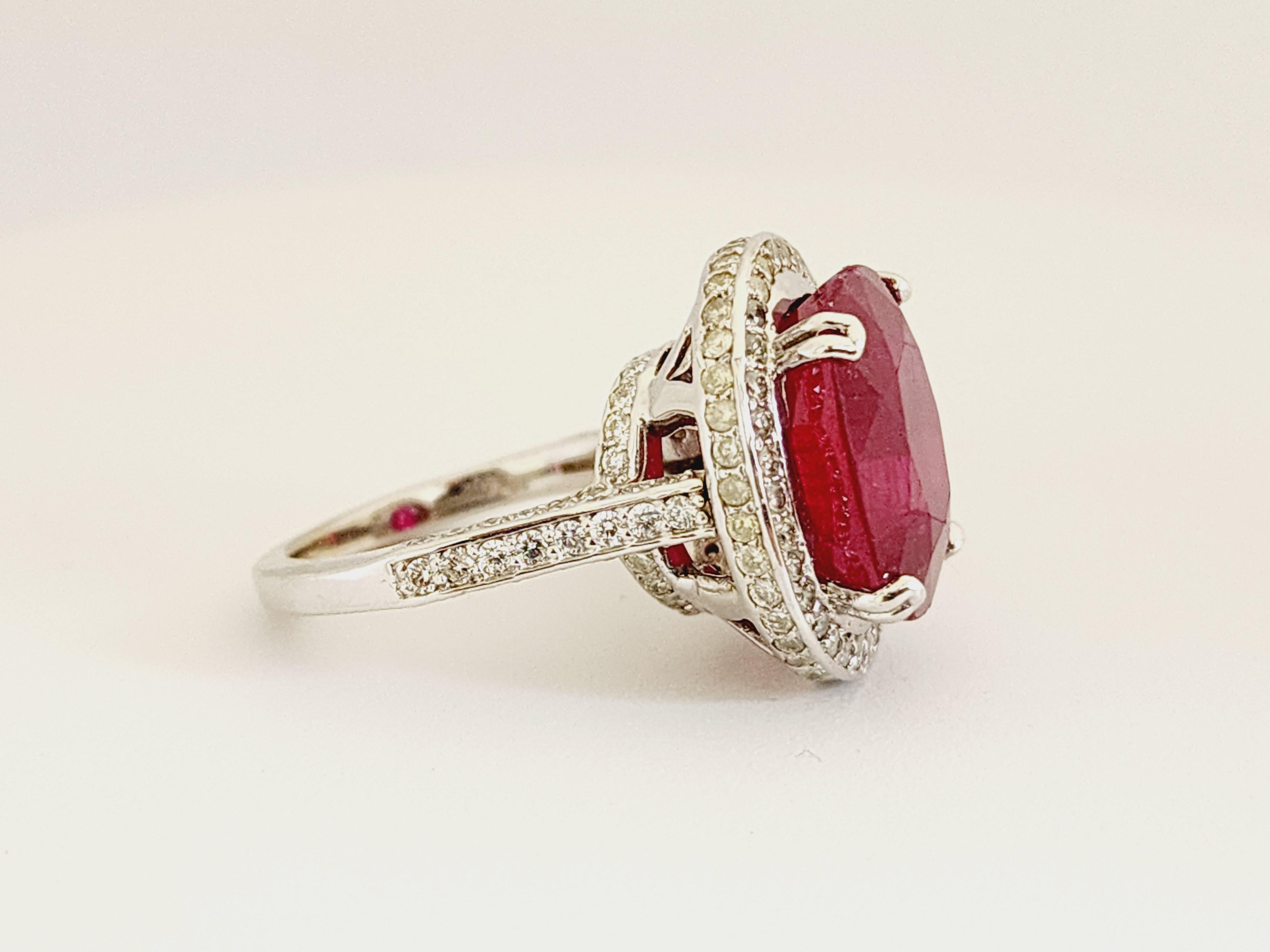 Round Cut Elegant Ruby Diamond Ring 14 Karat White Gold For Sale