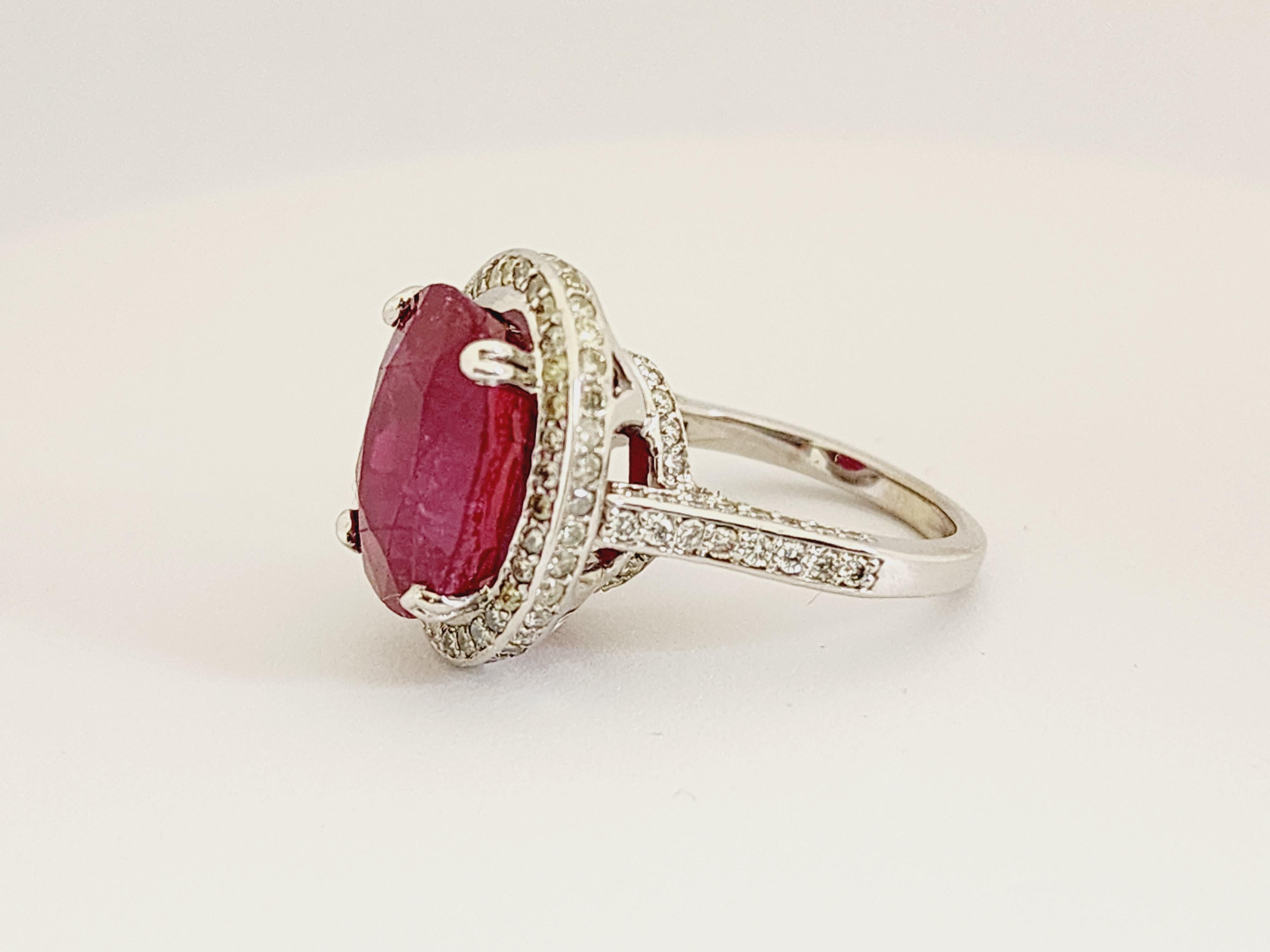 Elegant Ruby Diamond Ring 14 Karat White Gold In New Condition For Sale In Great Neck, NY