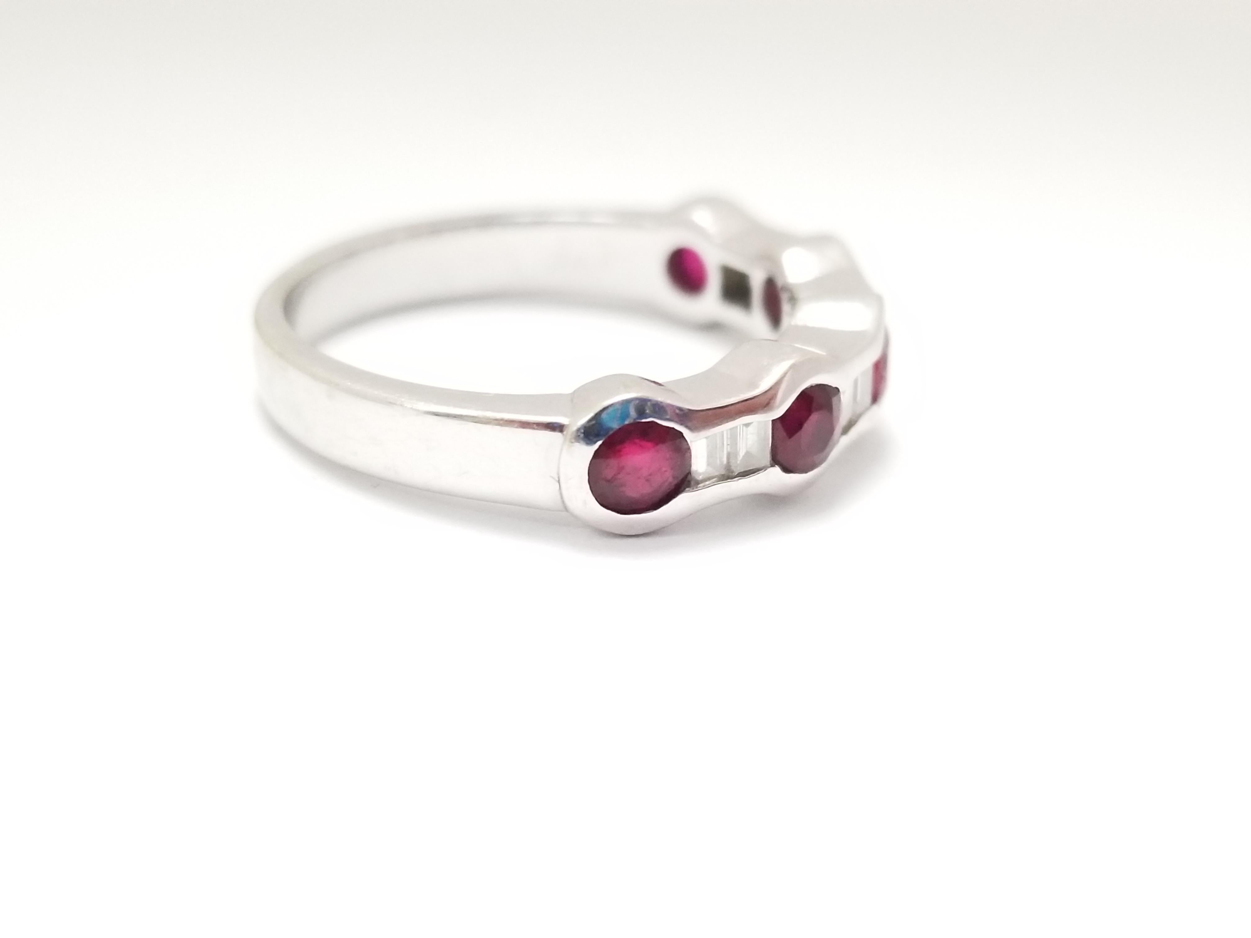 Elegant Ruby Diamond Ring 18 Karat White Gold In New Condition For Sale In Great Neck, NY