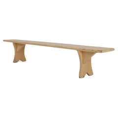 Eleganza della panca rustica in legno beige con bella patina, Francia ca. 1900