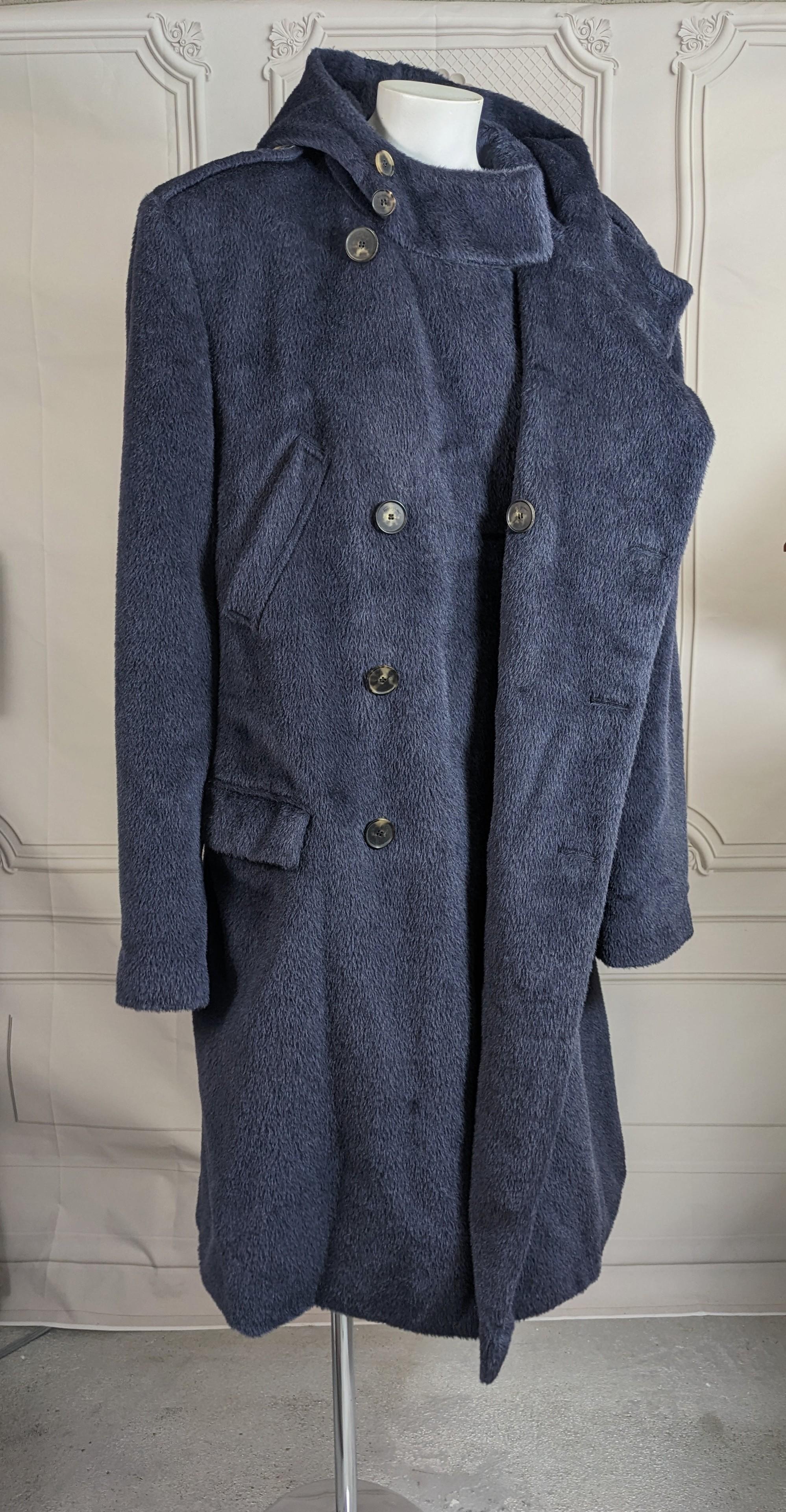 Eleganza di Salvatore Ferragamo: cappotto di lana di lama in felpa in vendita 4