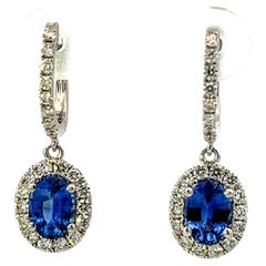 Ohrringe mit Saphiren und Diamanten