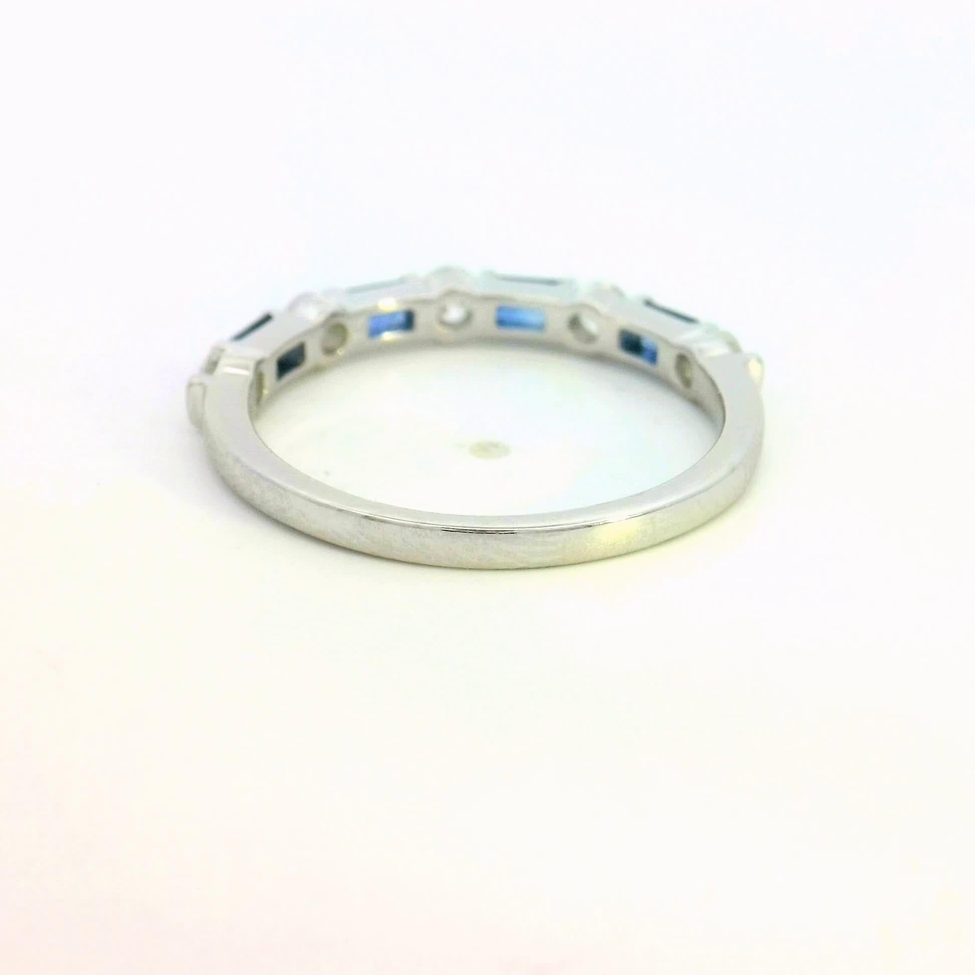 Ring mit elegantem Saphir und Diamant im Zustand „Neu“ im Angebot in Great Neck Plaza, NY
