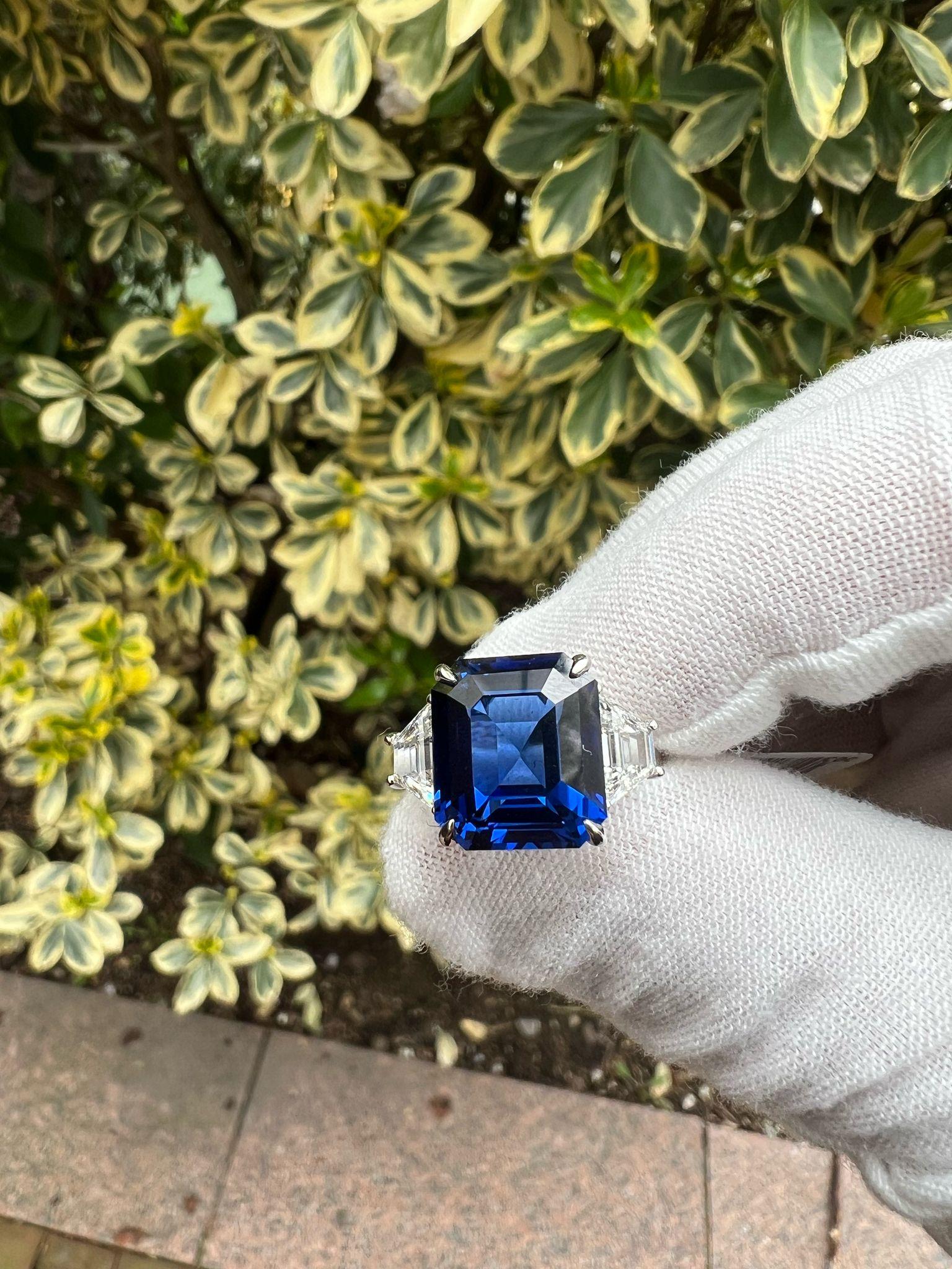 Ring mit elegantem Saphir und Diamant für Damen oder Herren im Angebot
