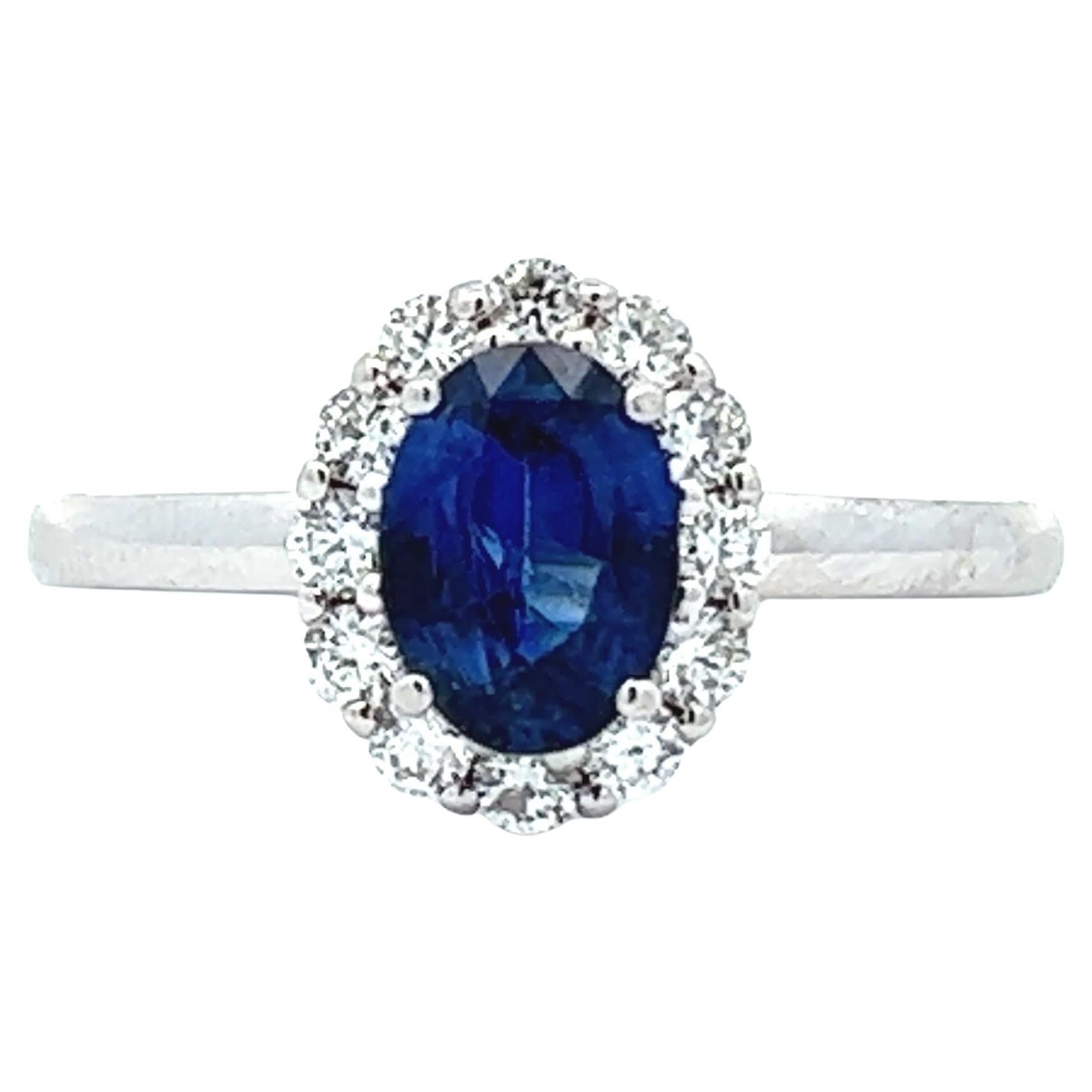 Elegant Sapphire and Diamond Ring For Sale