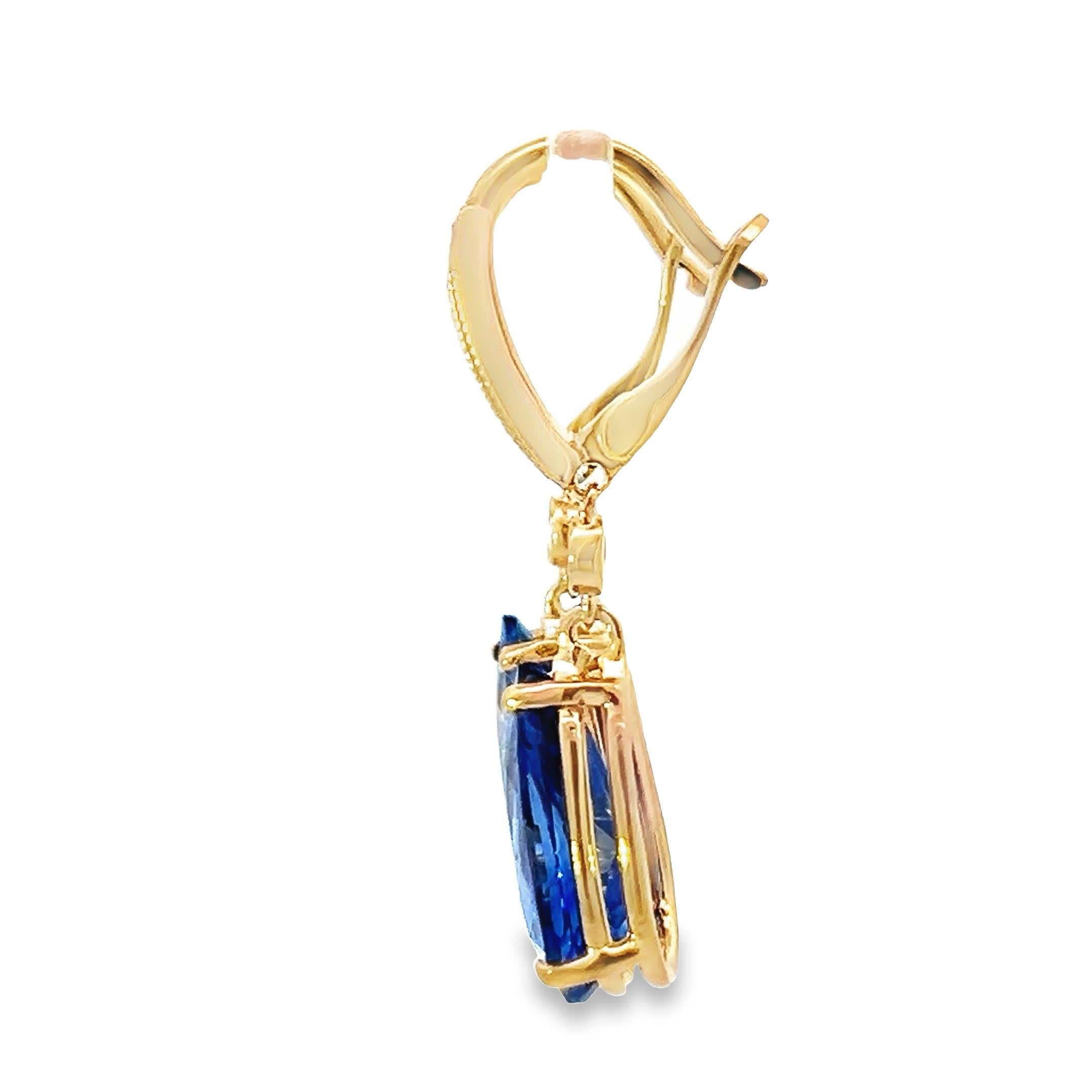 Elegant Sapphire Drop Earrings In New Condition For Sale In Great Neck Plaza, NY