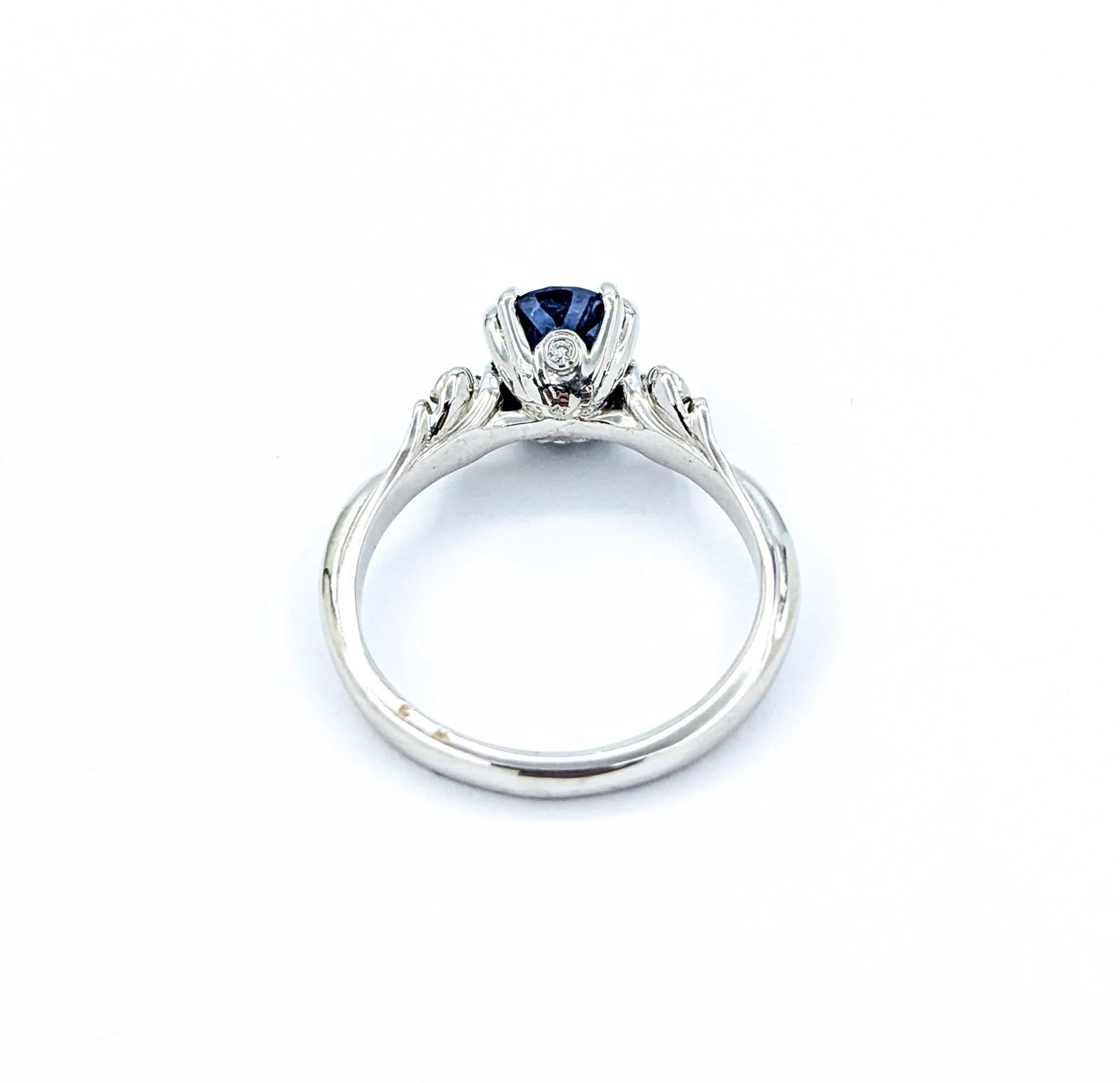 Eleganter Saphirring aus 14k Weißgold im Angebot 2