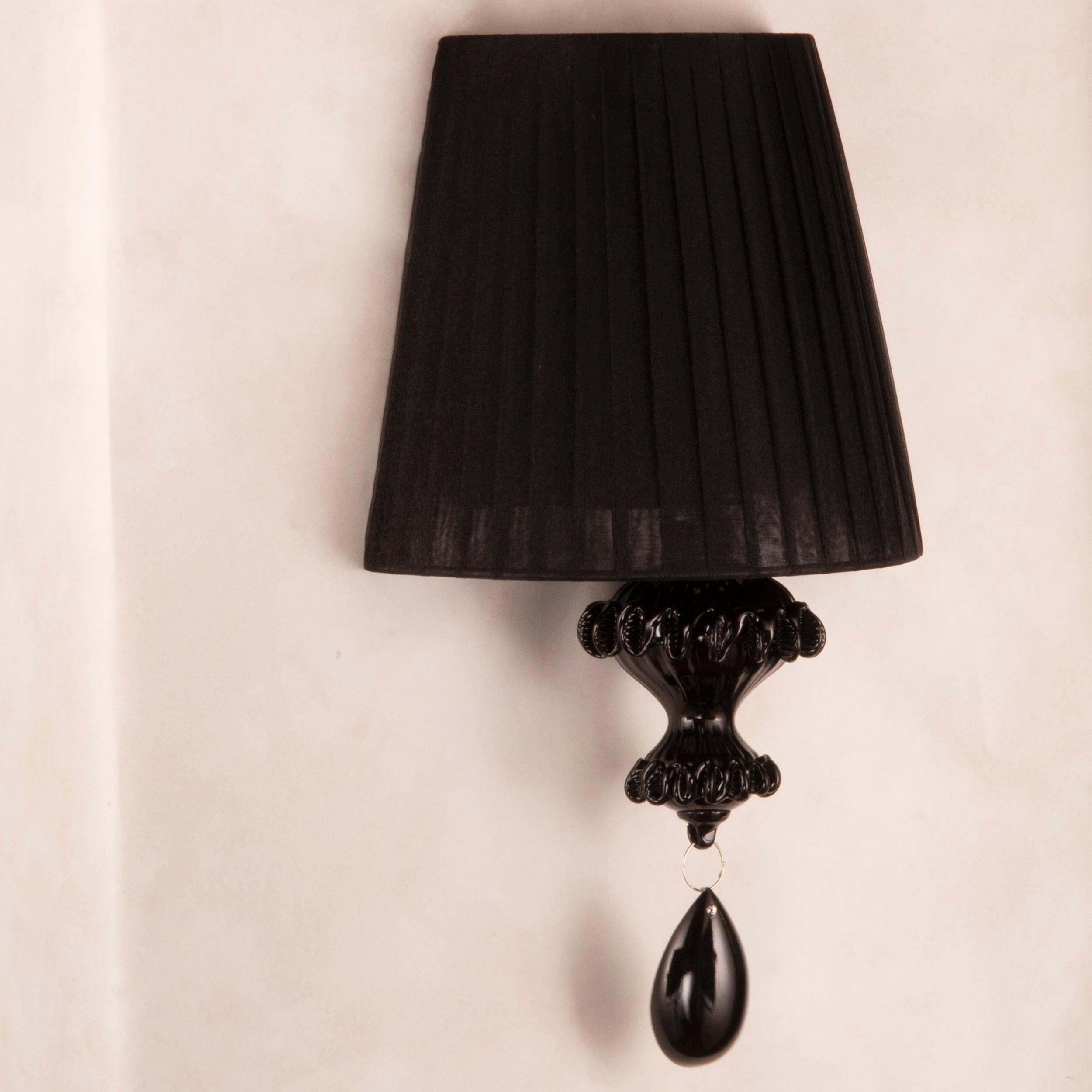 Contemporary Elegant Sconce 1 Arm black Murano Glass Montecristo by Multiforme For Sale