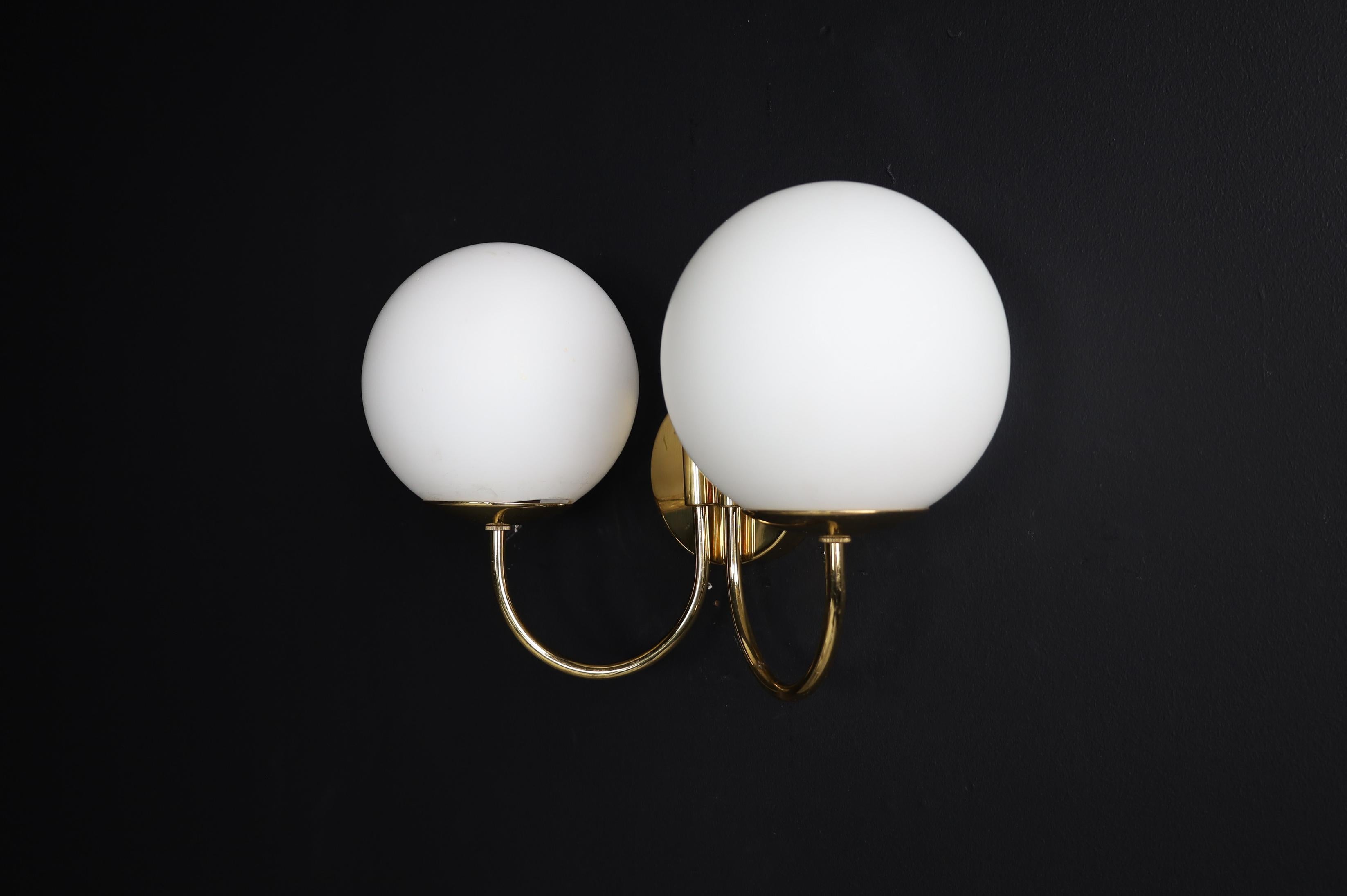 Elegant Sconces with Brass Fixtures and Opaline Glass Globes, Italy, 1960s For Sale 2