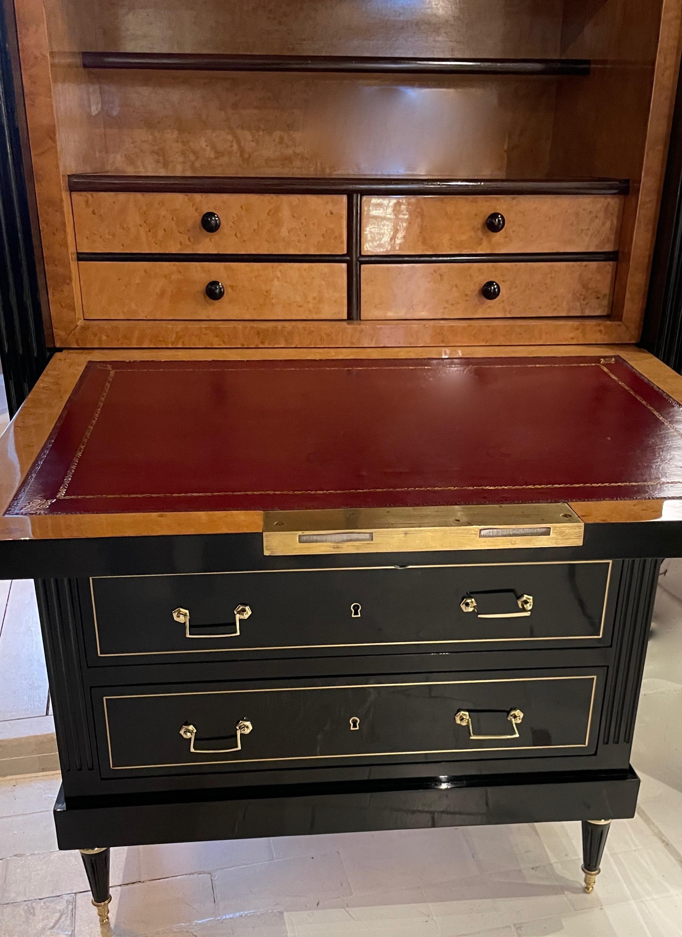 Elegant Semainier-Secretaire Fully Repolished by Maison Jansen, Paris, 1950 In Excellent Condition In Brussels, BE