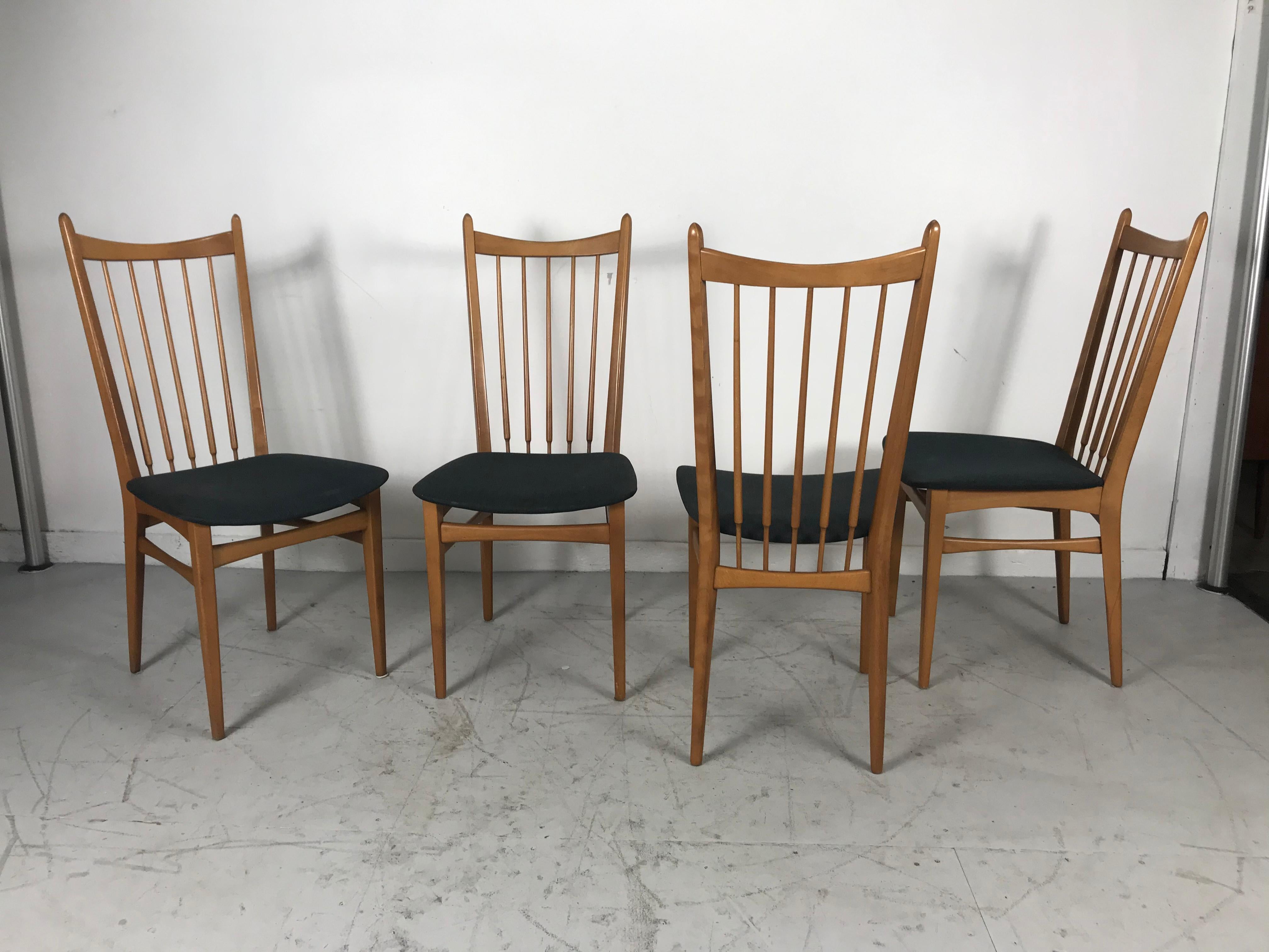 Mid-20th Century Elegant Set 4 Scandinavian Modernist Dining Chairs, Beechwood, Denmark, Sweden