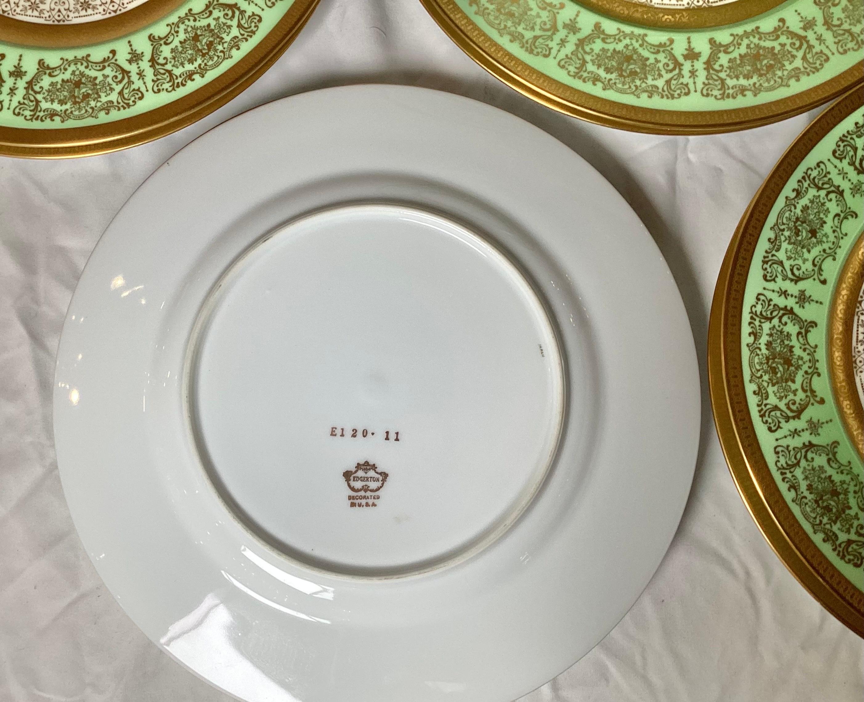 Elegant Set of 11 Apple Green and Gilt Service Plates 1