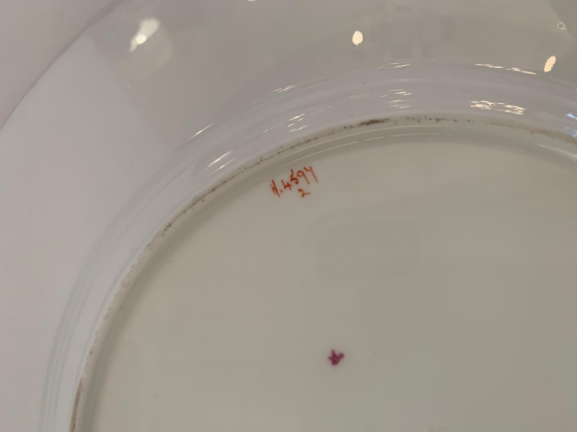 Elegante juego de 12 platos de postre o almuerzo de porcelana Tiffany en venta 2
