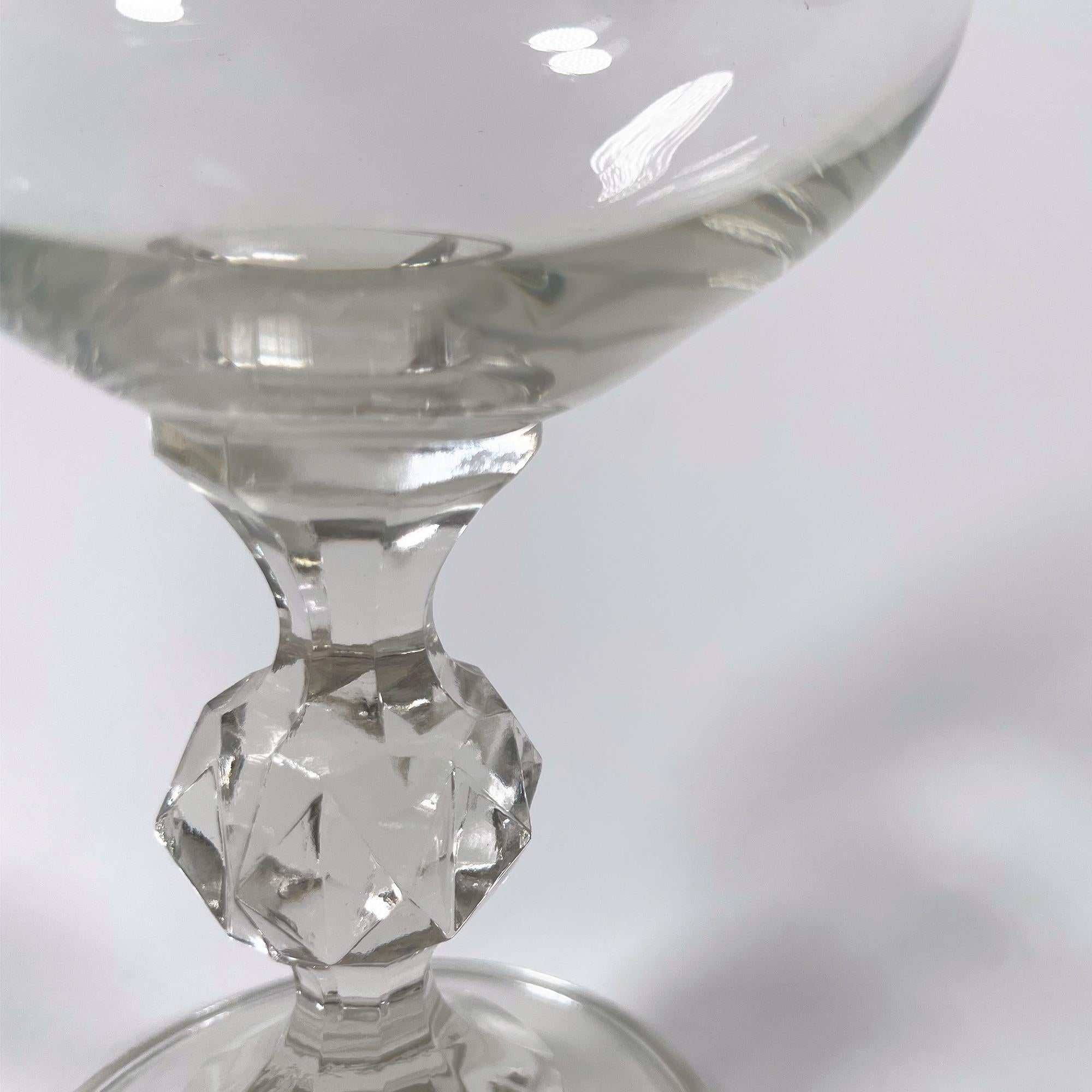 20th Century Elegant Set of 6 Vintage Glasses from the 1960s For Sale