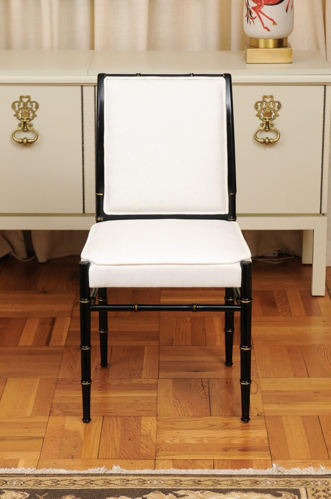 Set aus 8 Esszimmerstühlen mit hoher Rückenlehne aus Kunstbambus in schwarzem Lack im Zustand „Hervorragend“ im Angebot in Atlanta, GA