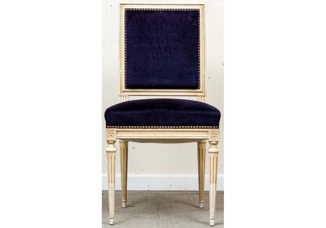 Eleganter Satz von acht Esszimmerstühlen im Louis-XV-Stil (20. Jahrhundert) im Angebot