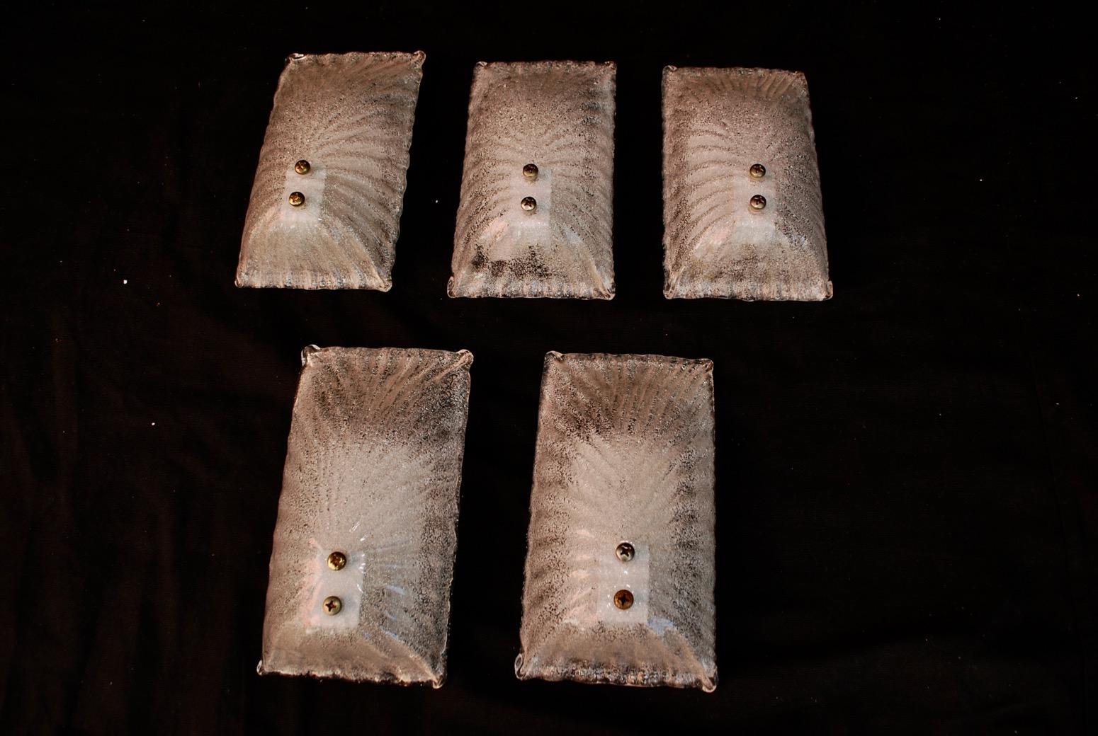Mid-20th Century Elegant Set of Five Murano Sconces Attributed to Barovier