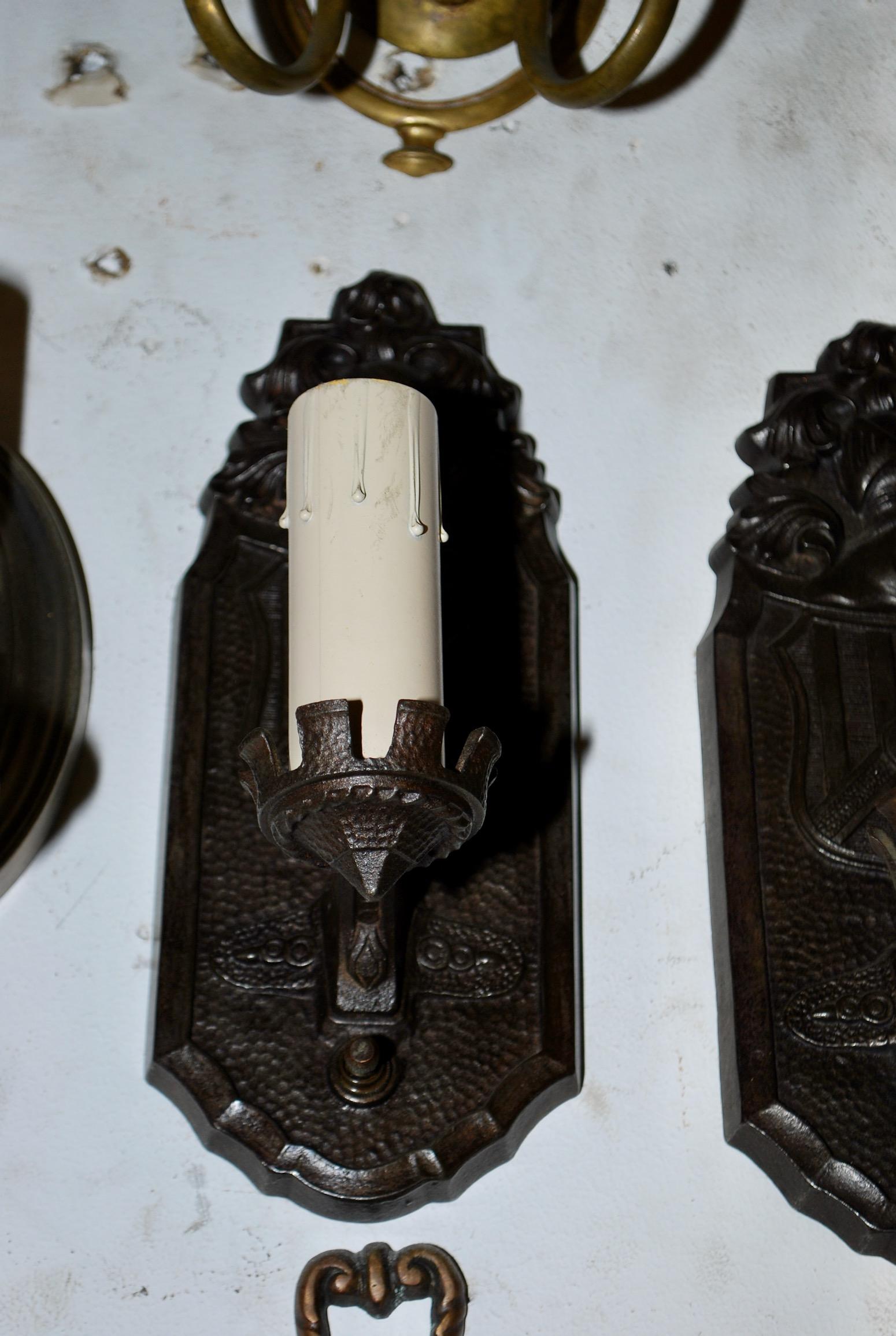 American Elegant Set of Four 1920s Cast Iron Sconces