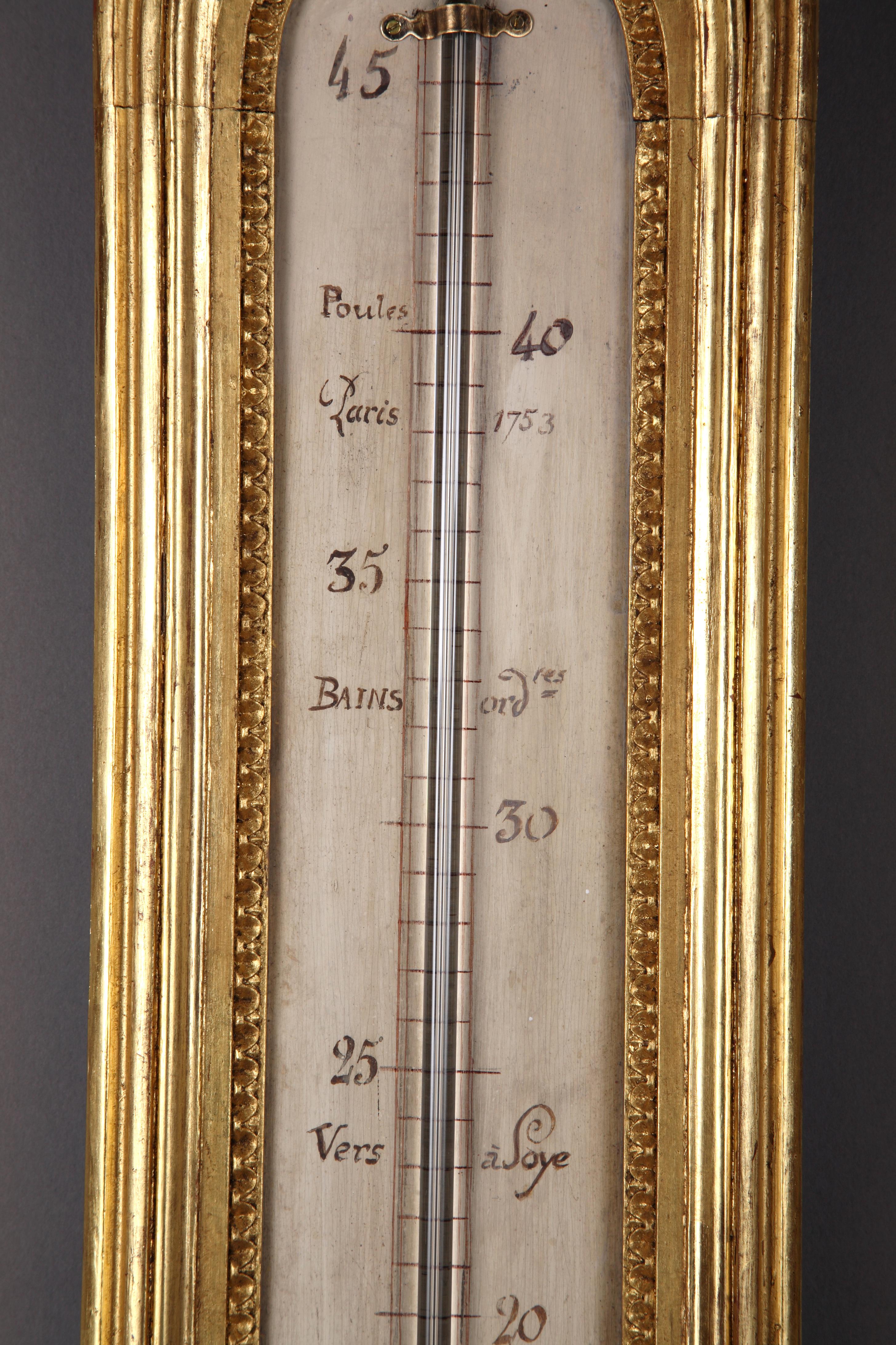 Thermometer aus vergoldetem Holz und Ewiger Kalender, F.Linke zugeschrieben, Frankreich, um 1880 (Louis XVI.) im Angebot