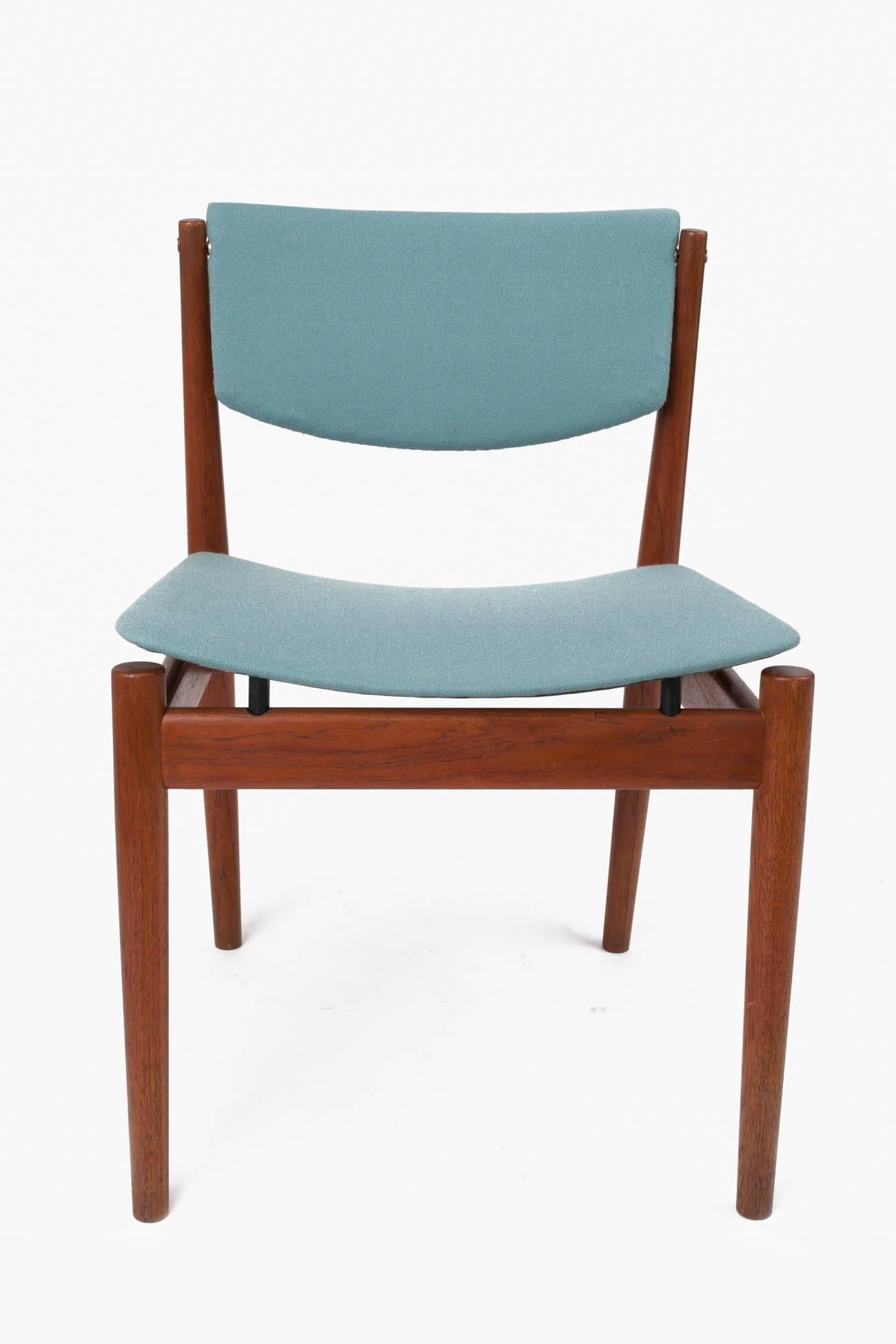 Finn Juhl Set of Six Scandinavian Modern Teak Dining Chairs, Denmark 1960's 4