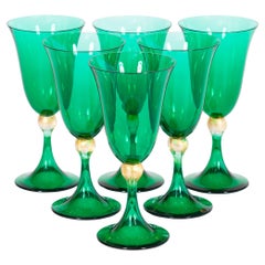 Elegant ensemble de six gobelets en verre de Murano vert émeraude et or, Giovanni Dalla Fina