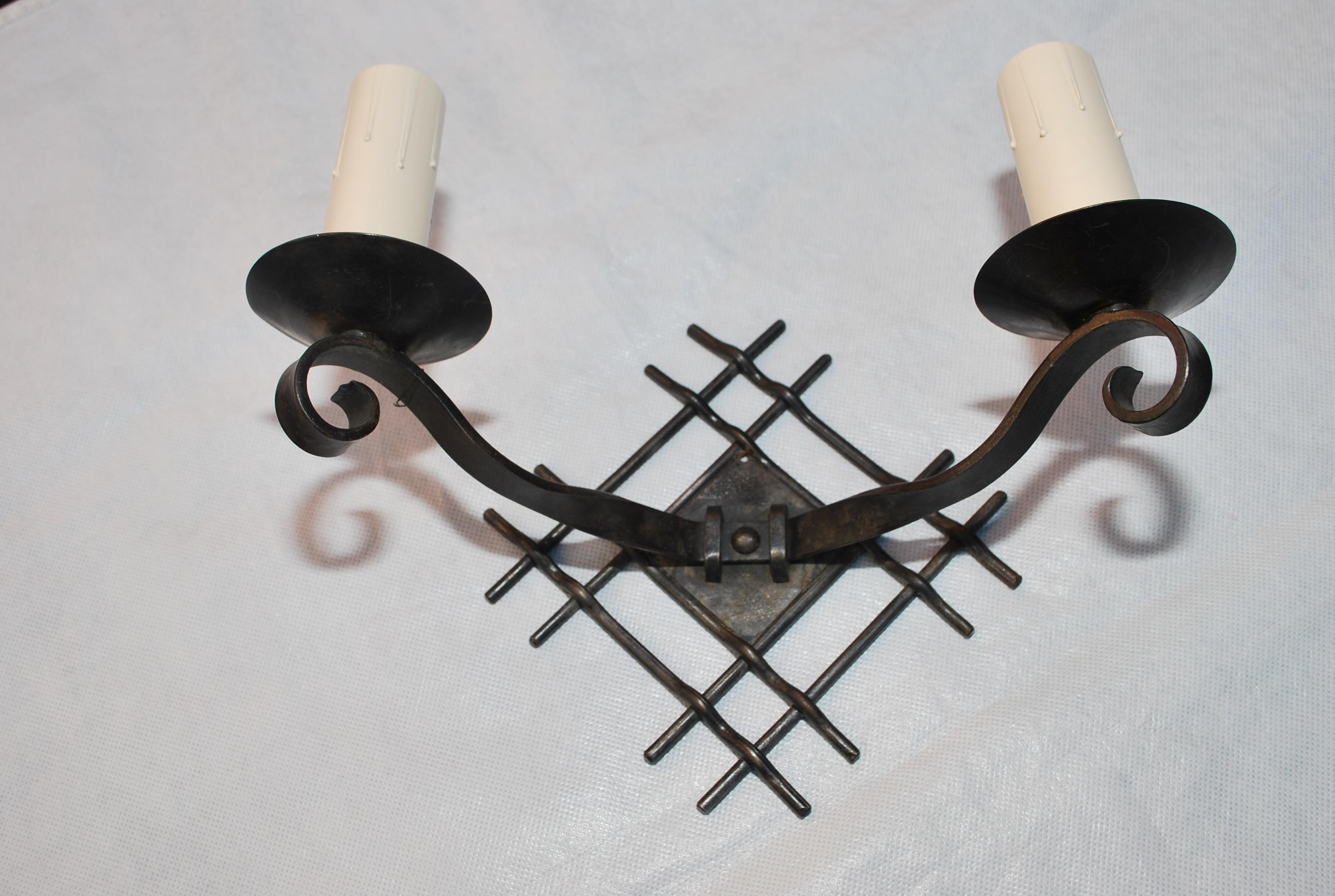 Mid-20th Century Elegant Set of Six French 1930's Wrought Iron Sconces For Sale