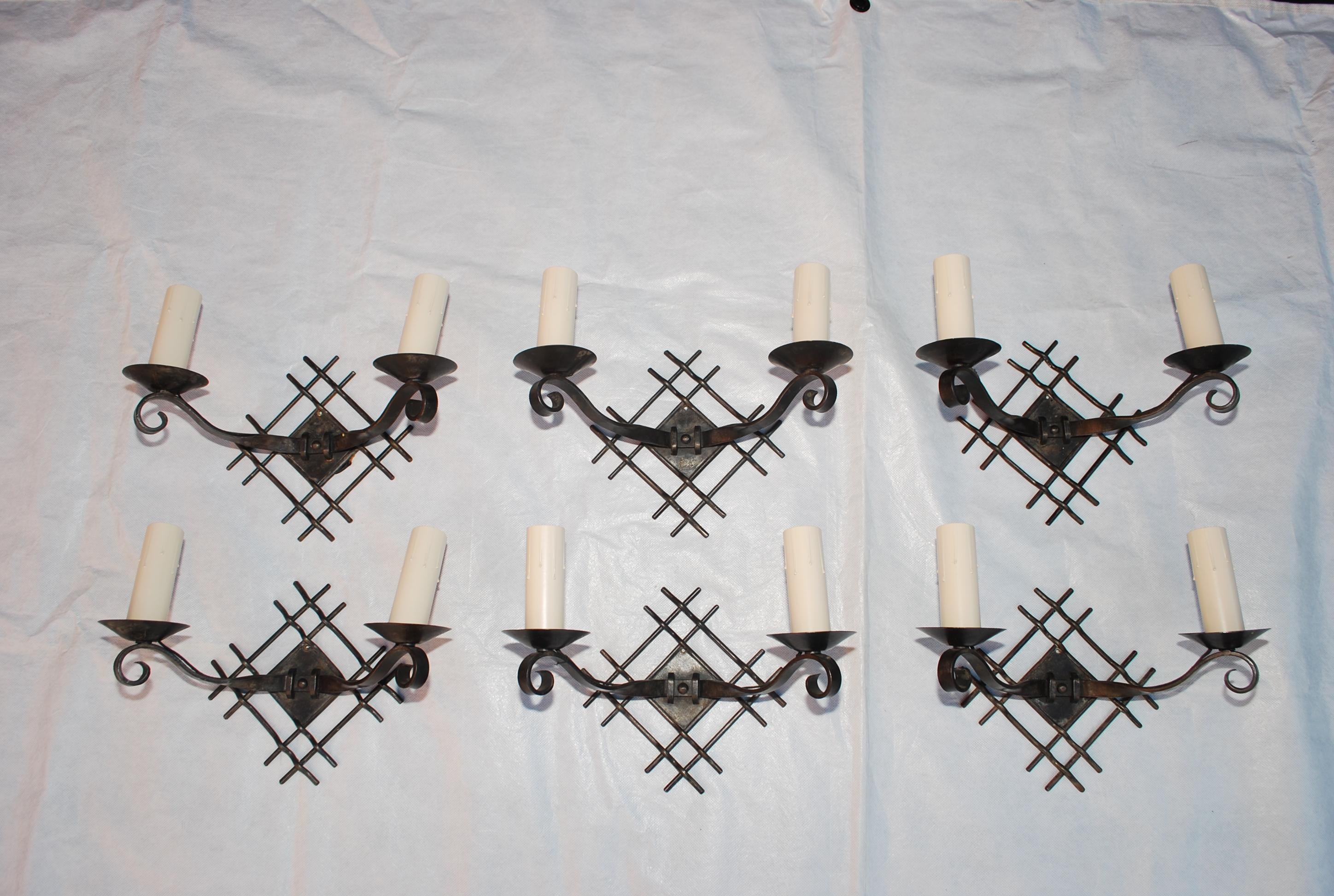 Elegant Set of Six French 1930's Wrought Iron Sconces For Sale 1